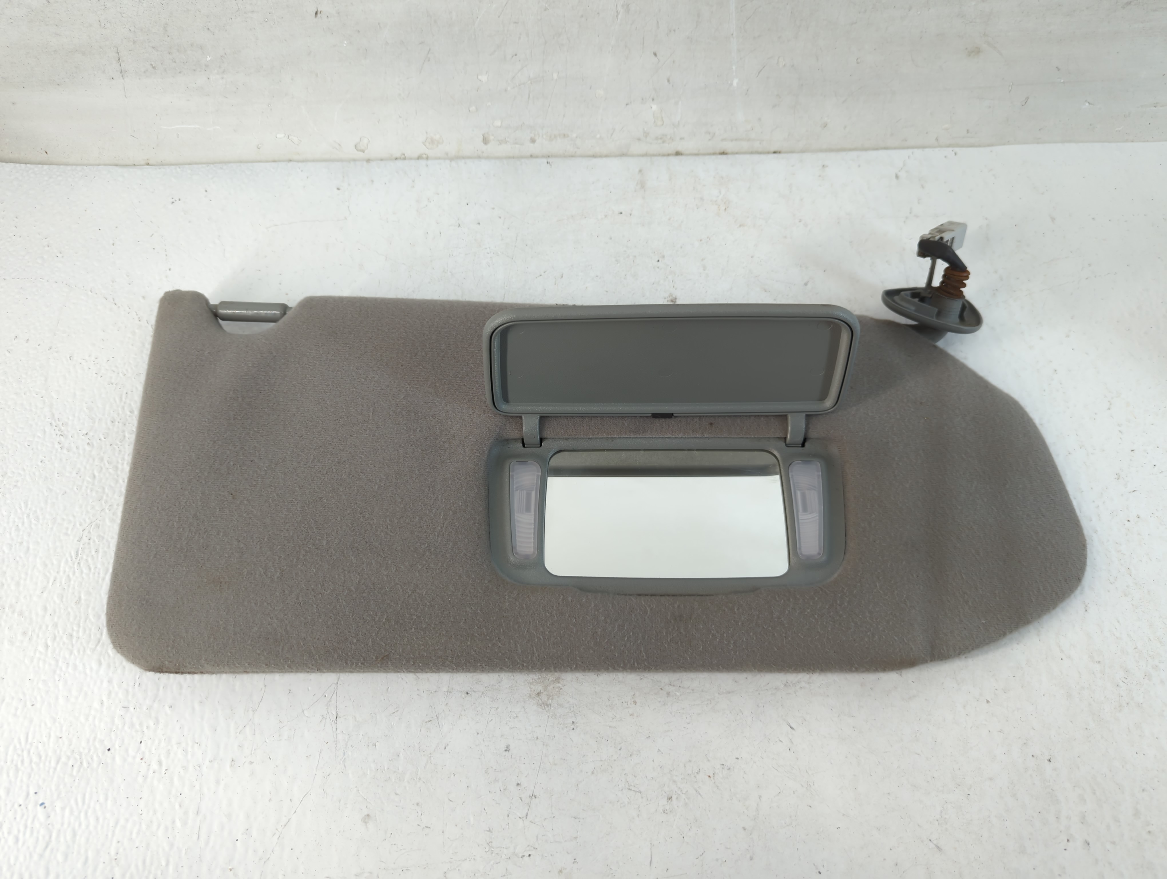 1999-2004 Honda Odyssey Passenger Sun Visor Mirror Right Sunvisor 838930 - Oemusedautoparts1.com
