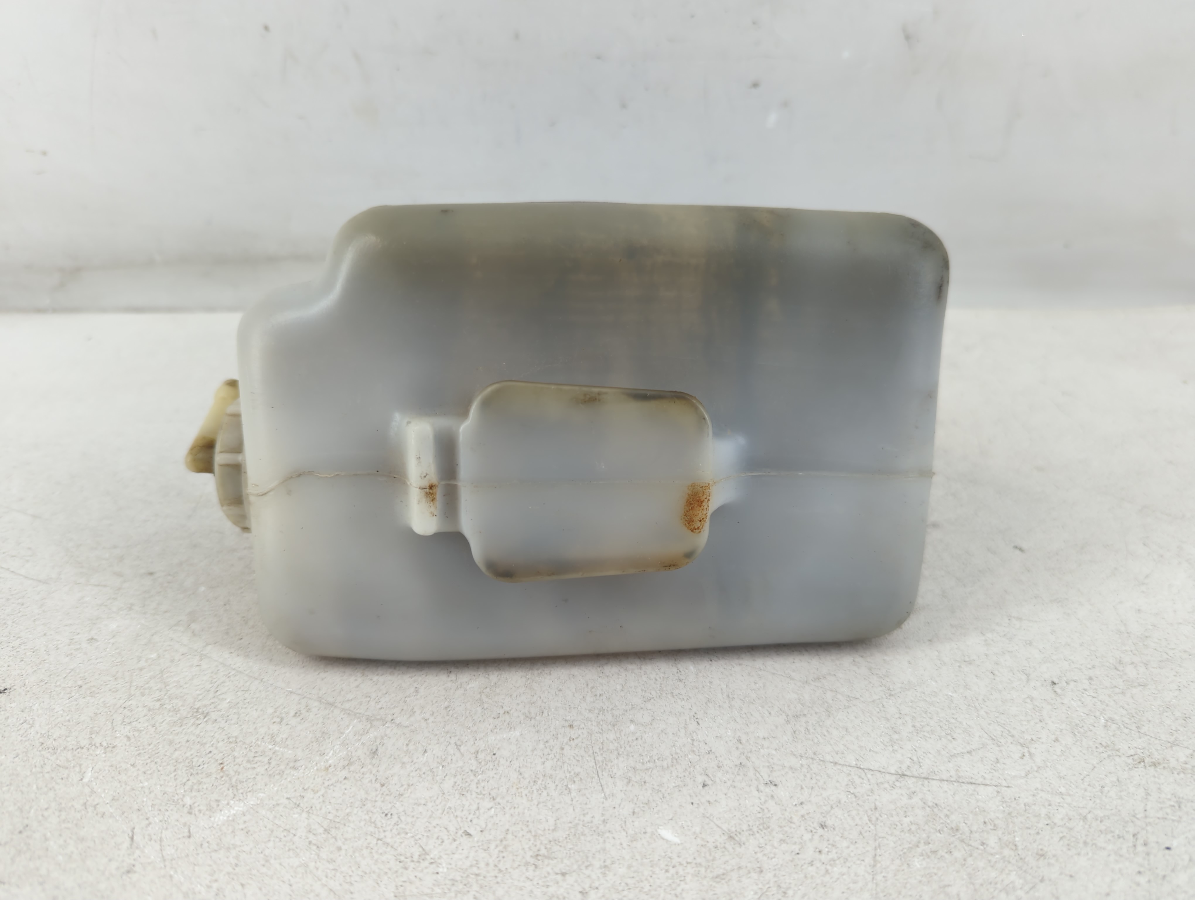 1999-2004 Honda Odyssey Radiator Coolant Overflow Expansion Tank Bottle 838952 - Oemusedautoparts1.com