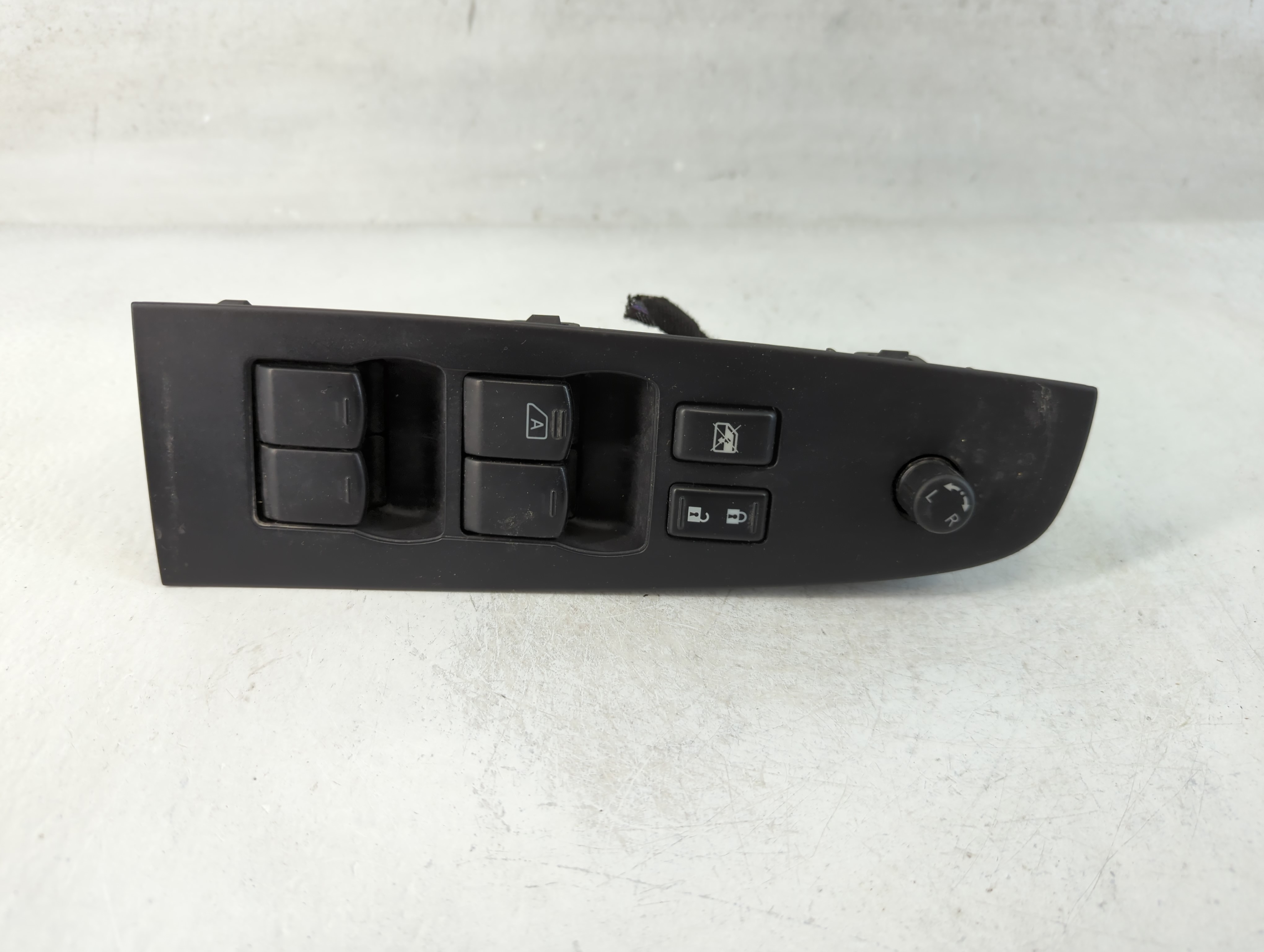 2008-2013 Nissan Altima Driver Left Door Master Power Window Switch 839093 - Oemusedautoparts1.com
