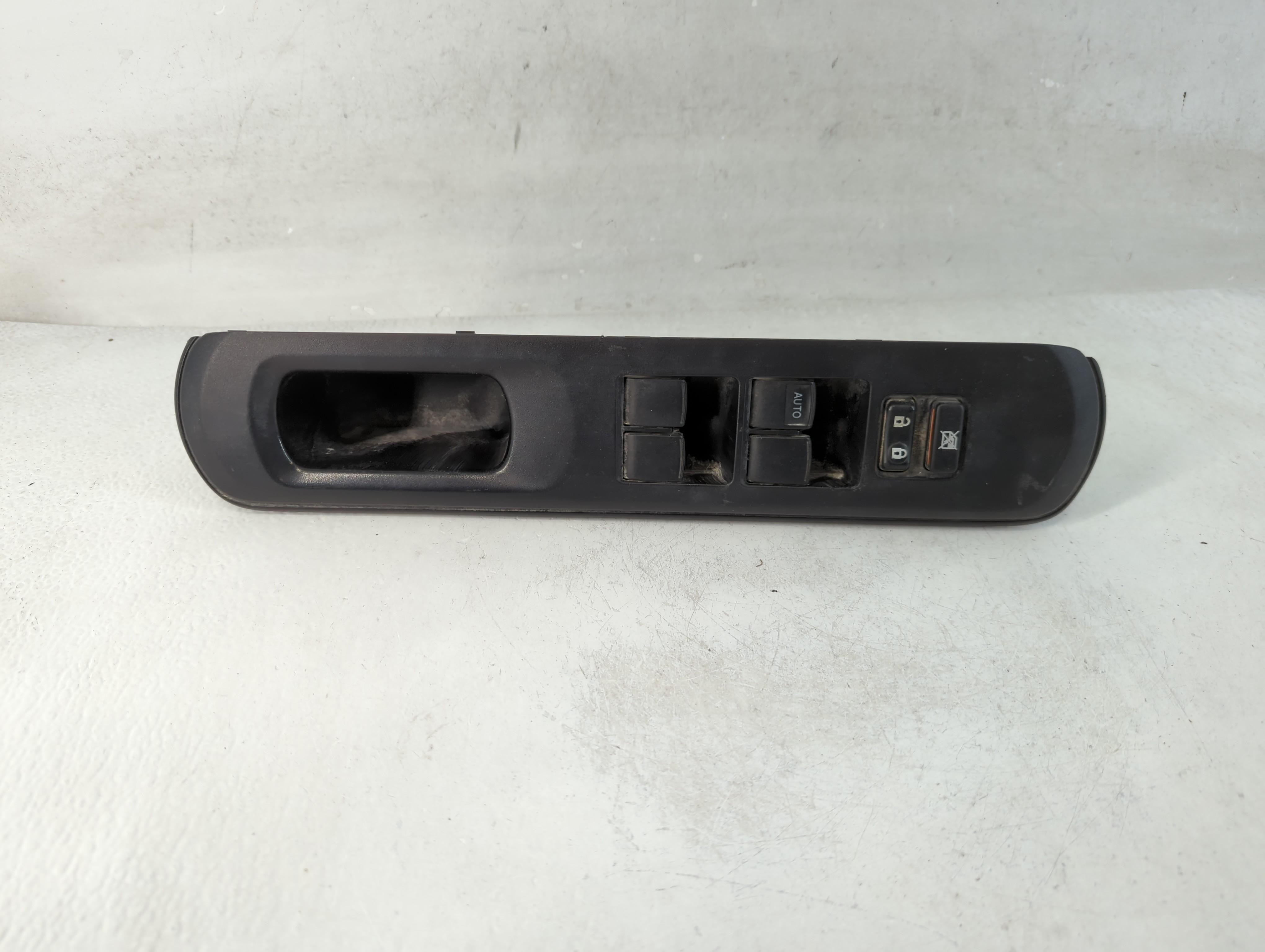 Toyota Prius Driver Left Door Master Power Window Switch Pbt-gf30 839095 - Oemusedautoparts1.com
