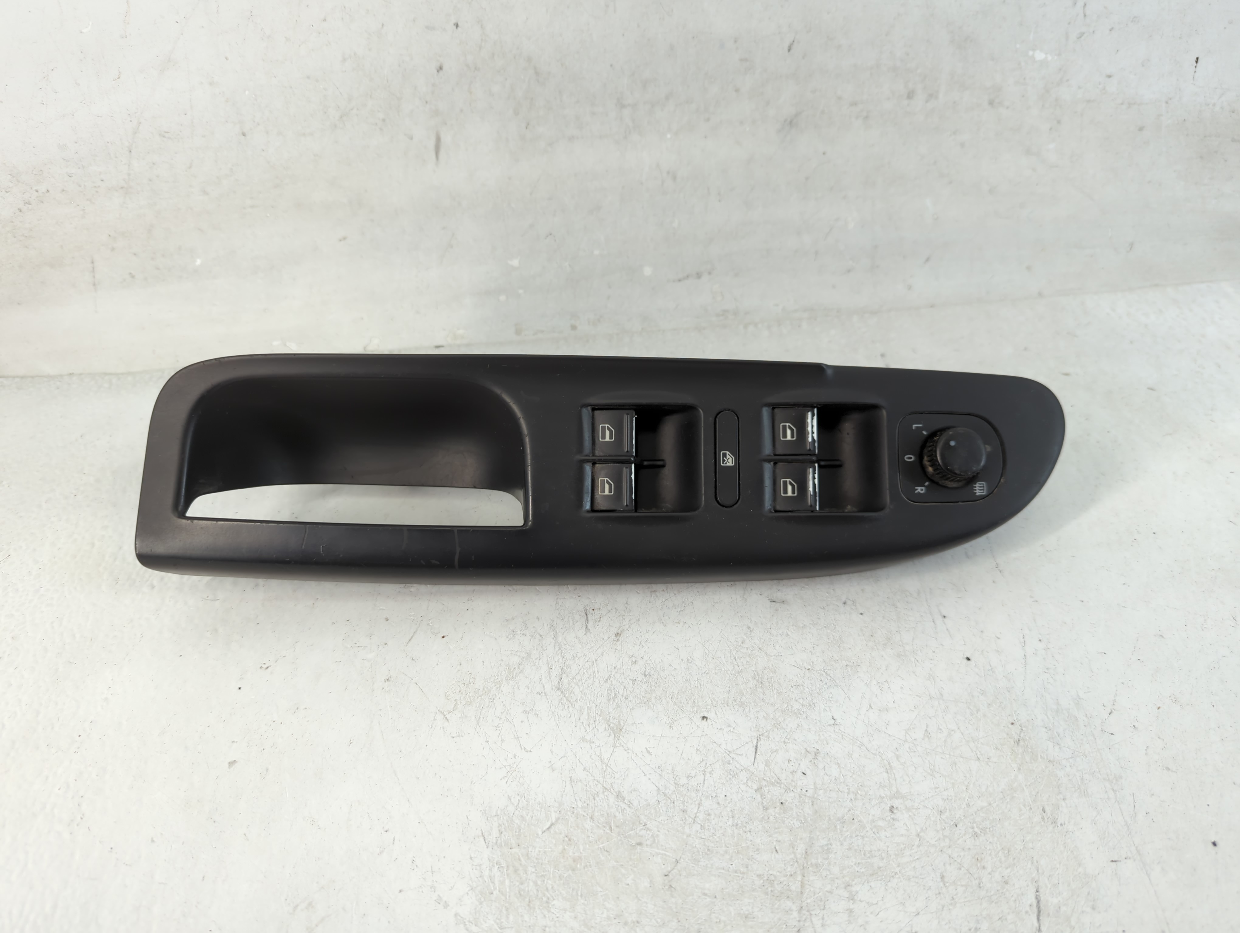 2006-2020 Volkswagen Passat Driver Left Door Master Power Window Switch 839124 - Oemusedautoparts1.com