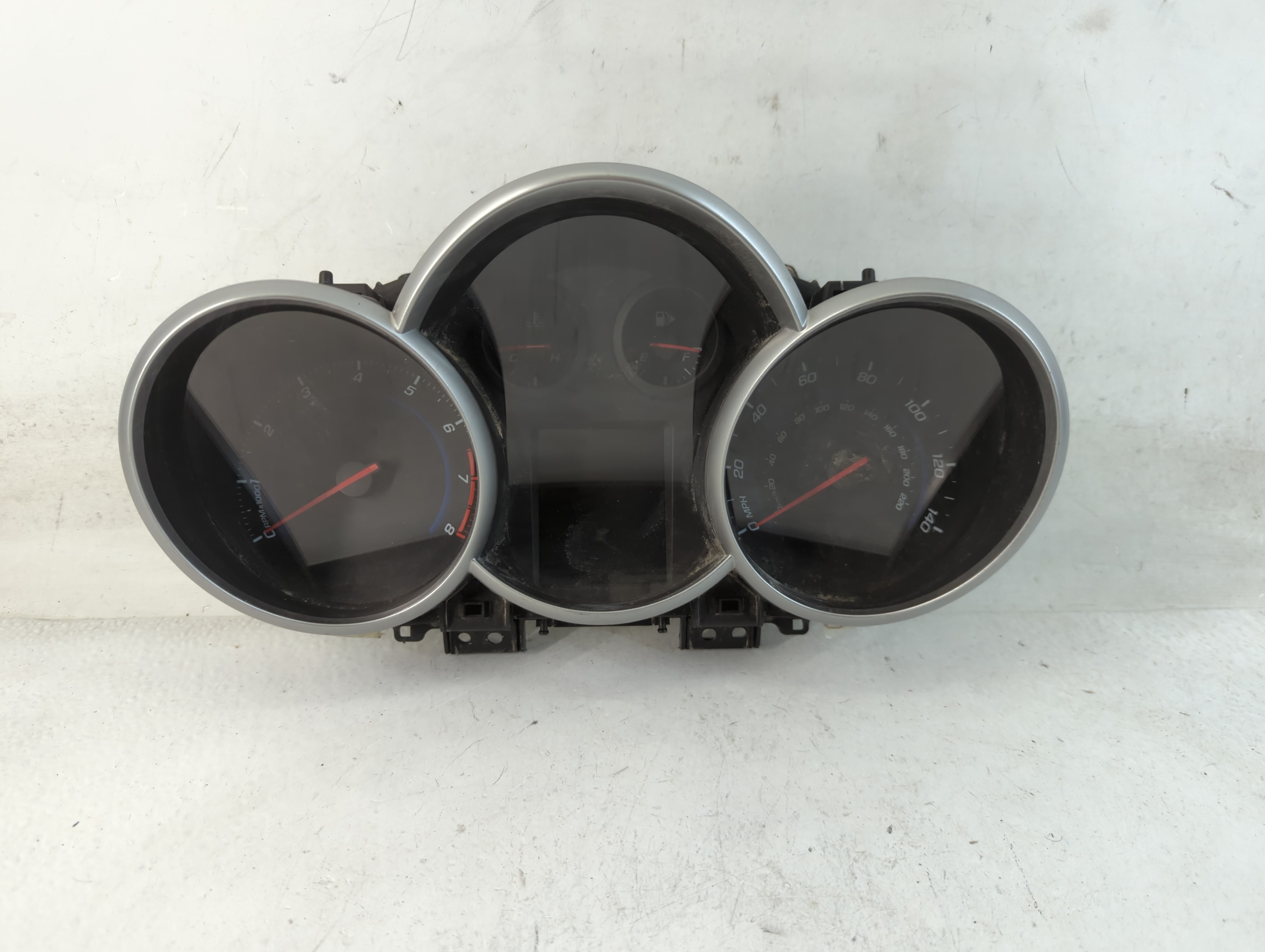 2015-2015 Chevrolet Cruze Speedometer Instrument Cluster Gauges 94560794 839193 - Oemusedautoparts1.com