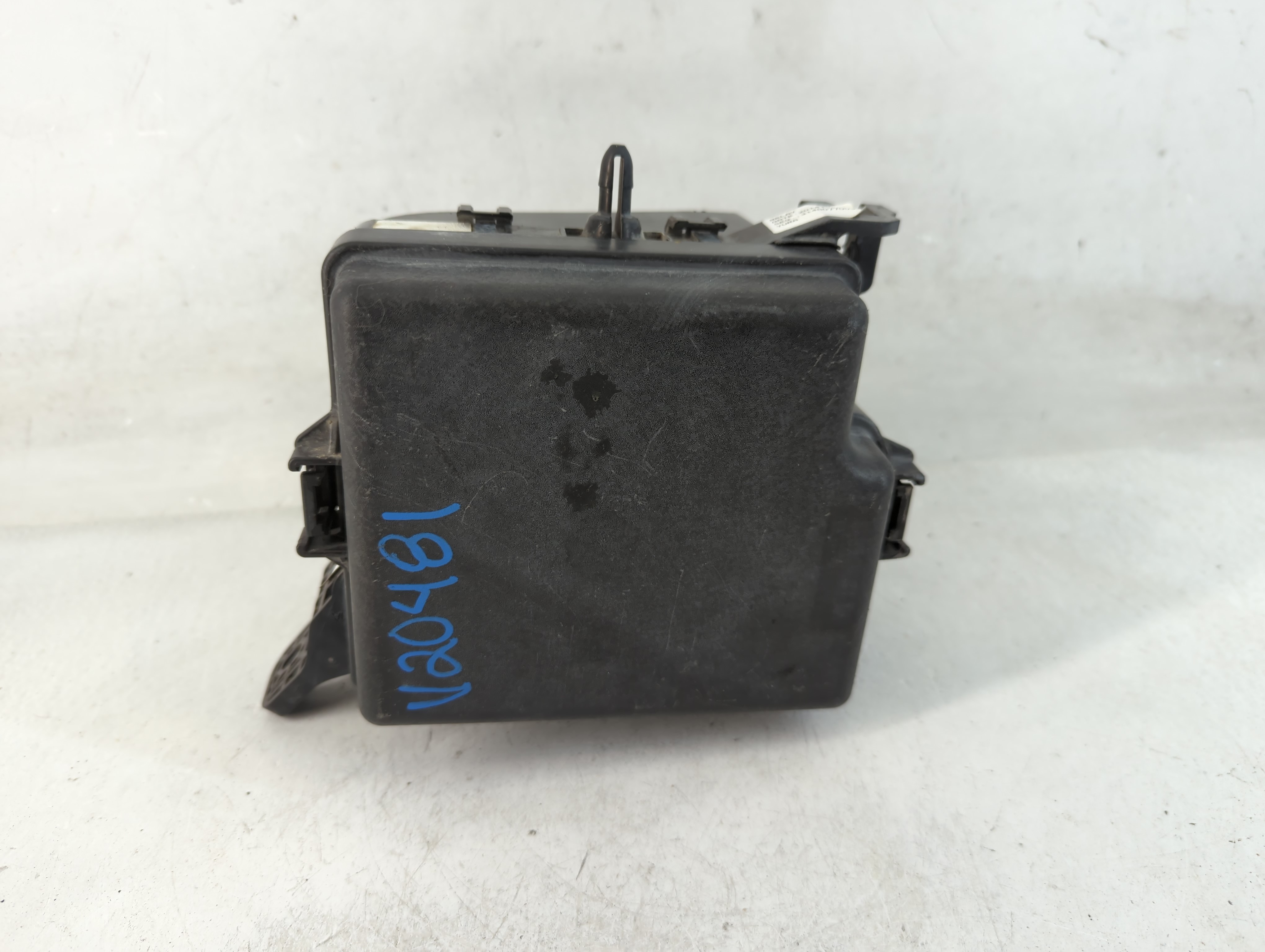 Picture of 2015-2015 Kia Soul Fusebox Fuse Box Relay Module 91950-b2020 839207