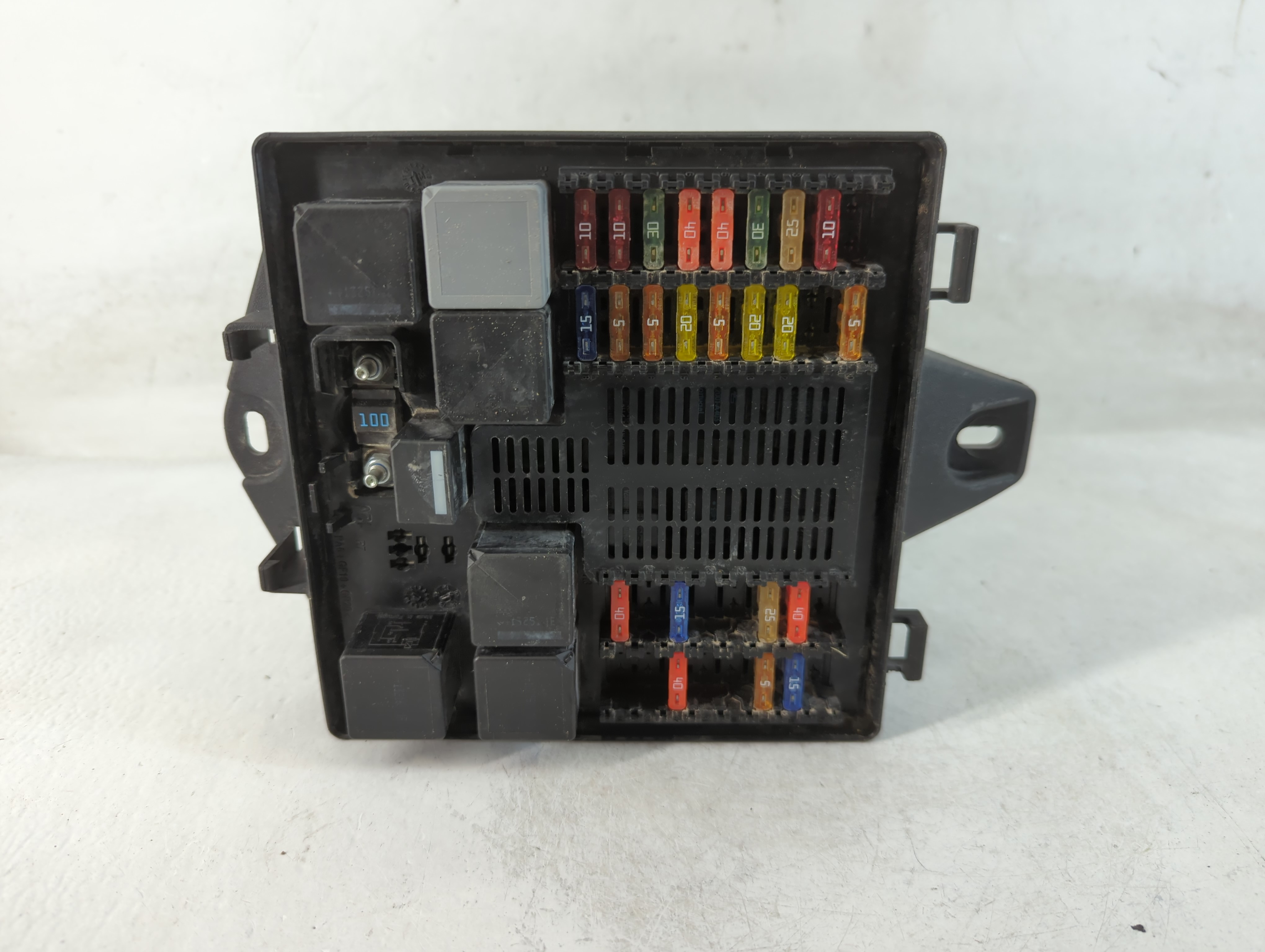 2010-2015 Jaguar Xj Fusebox Fuse Box Relay Module 839209 - Oemusedautoparts1.com
