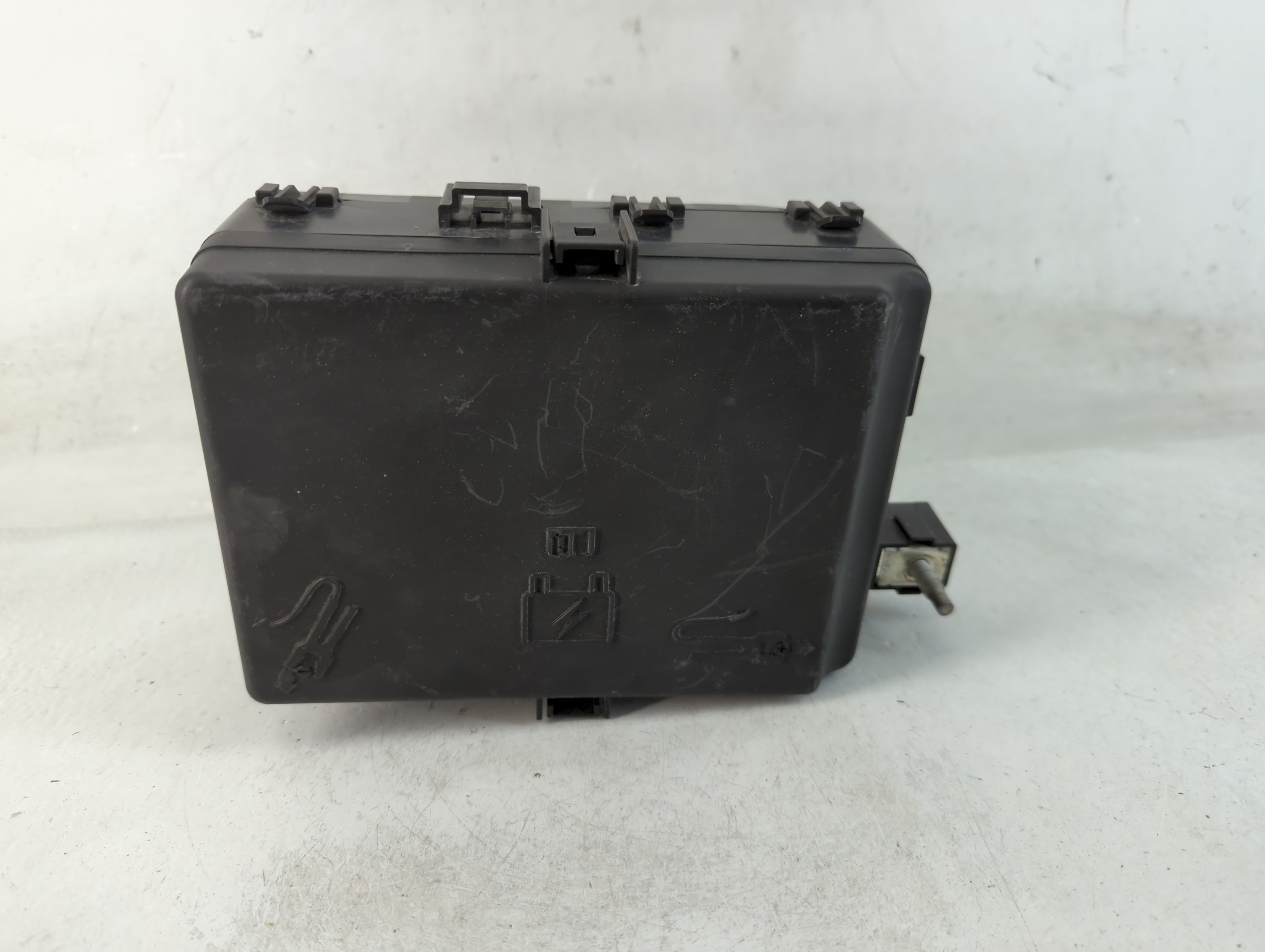 2019-2019 Chevrolet Malibu Fusebox Fuse Box Relay Module P68164178ab 839211 - Oemusedautoparts1.com