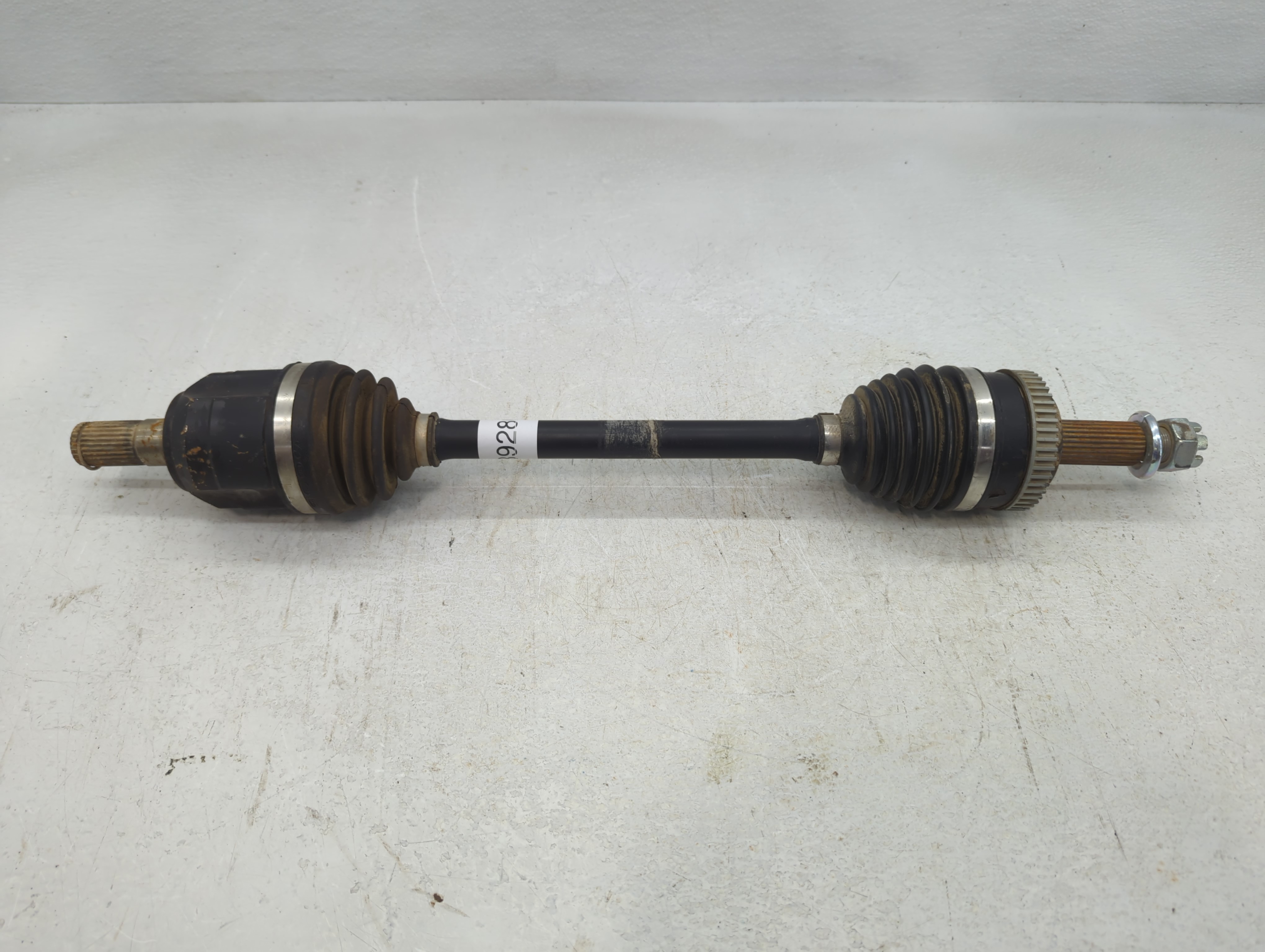 2011-2013 Kia Sportage Axle Shaft Front Driver Cv C/v 839286 - Oemusedautoparts1.com