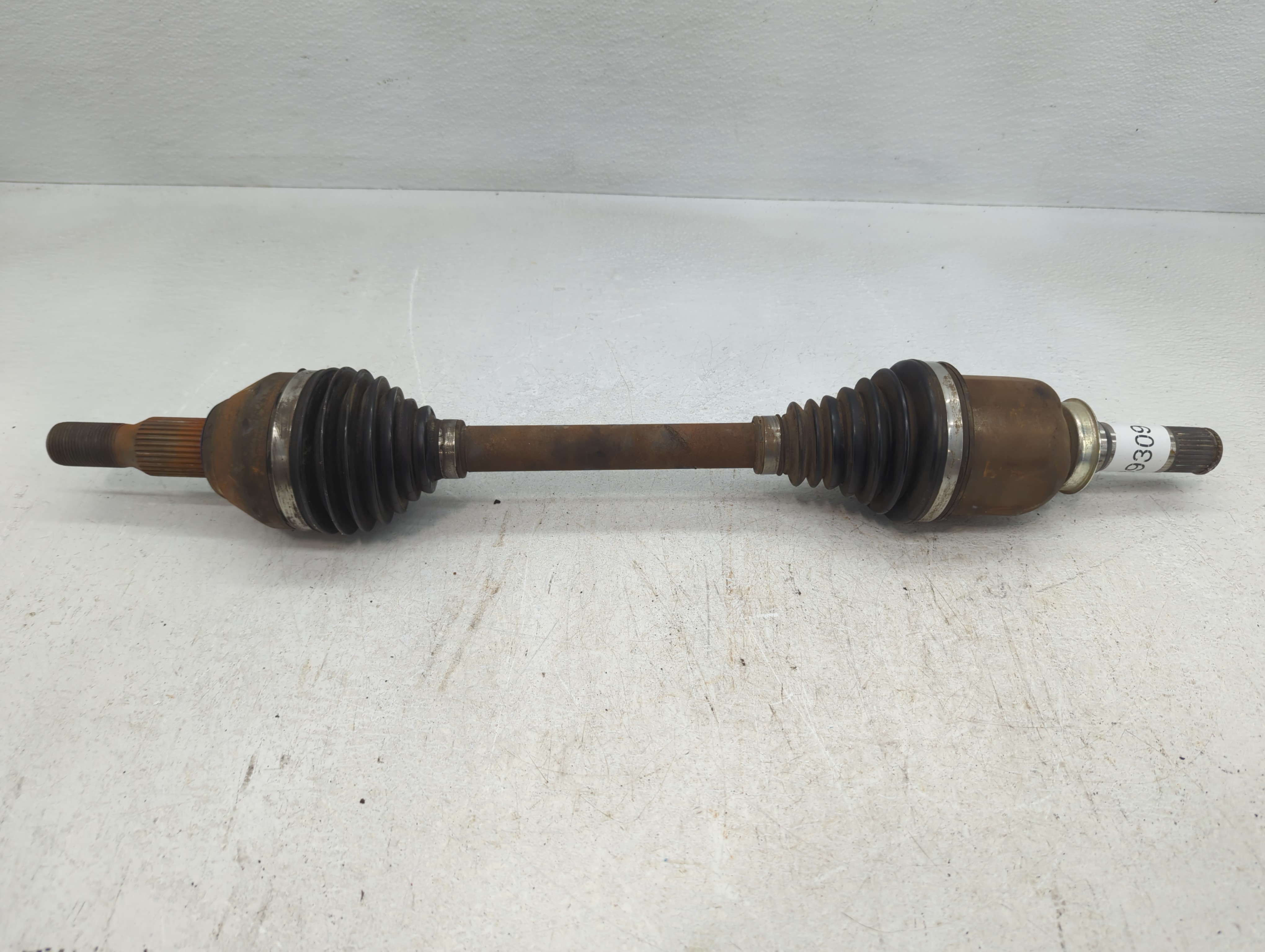 2017-2017 Chevrolet Traverse Axle Shaft Front Driver Cv C/v 839309 - Oemusedautoparts1.com