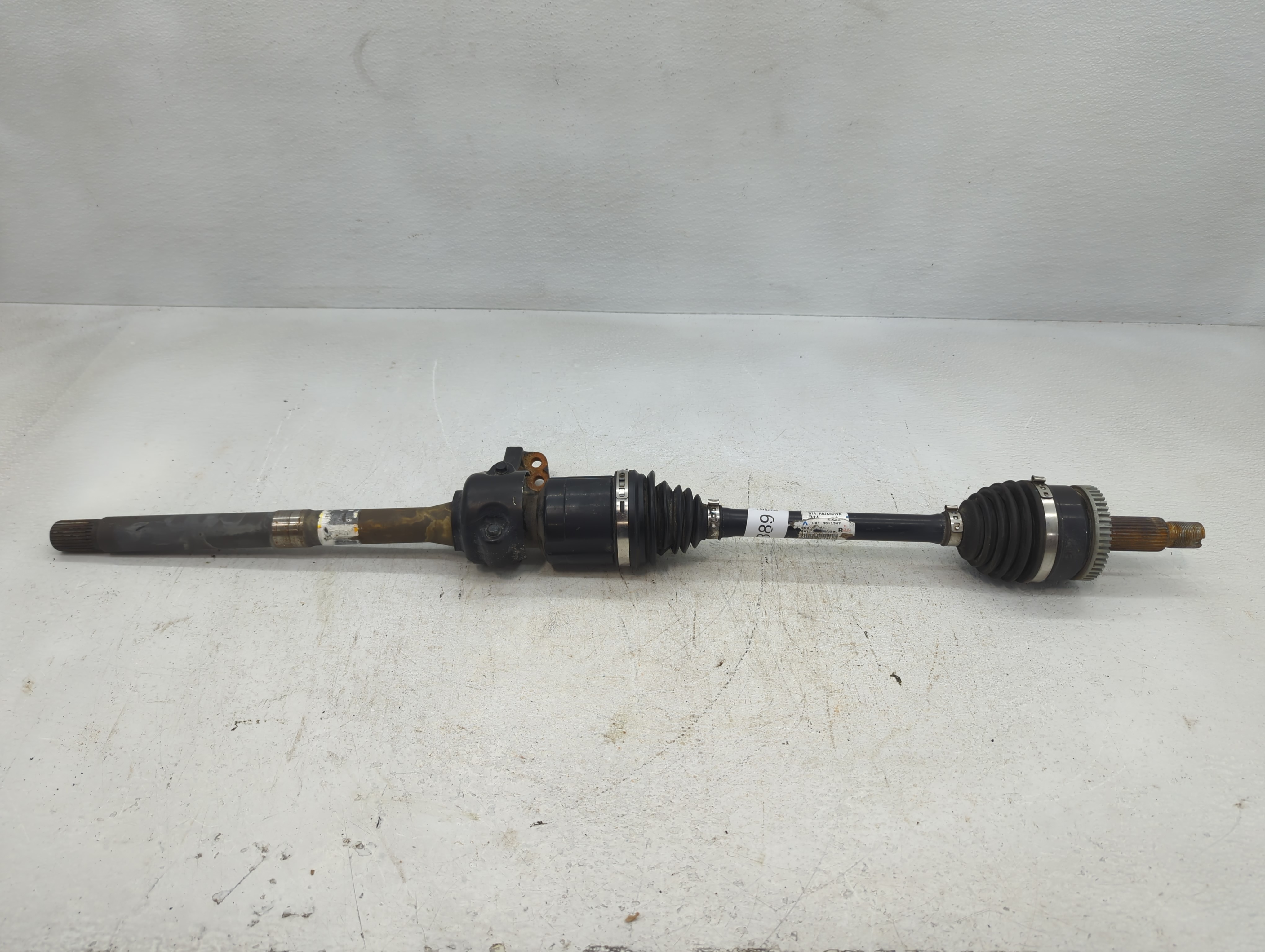 2017-2021 Kia Sportage Axle Shaft Front Driver Cv C/v 839389 - Oemusedautoparts1.com