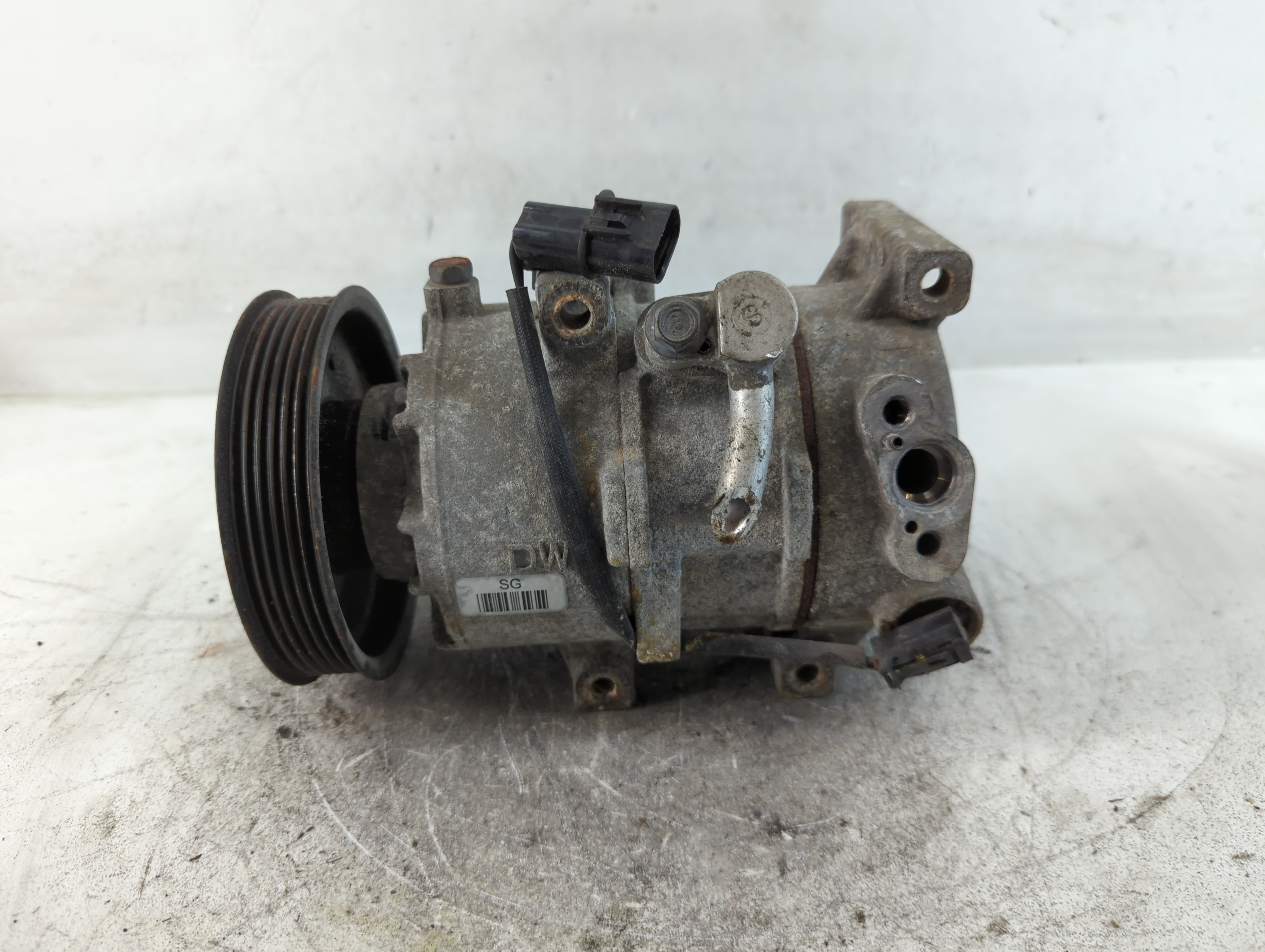 Picture of 2016-2017 Kia Rio Air Conditioning A/c Ac Compressor Oem 839579