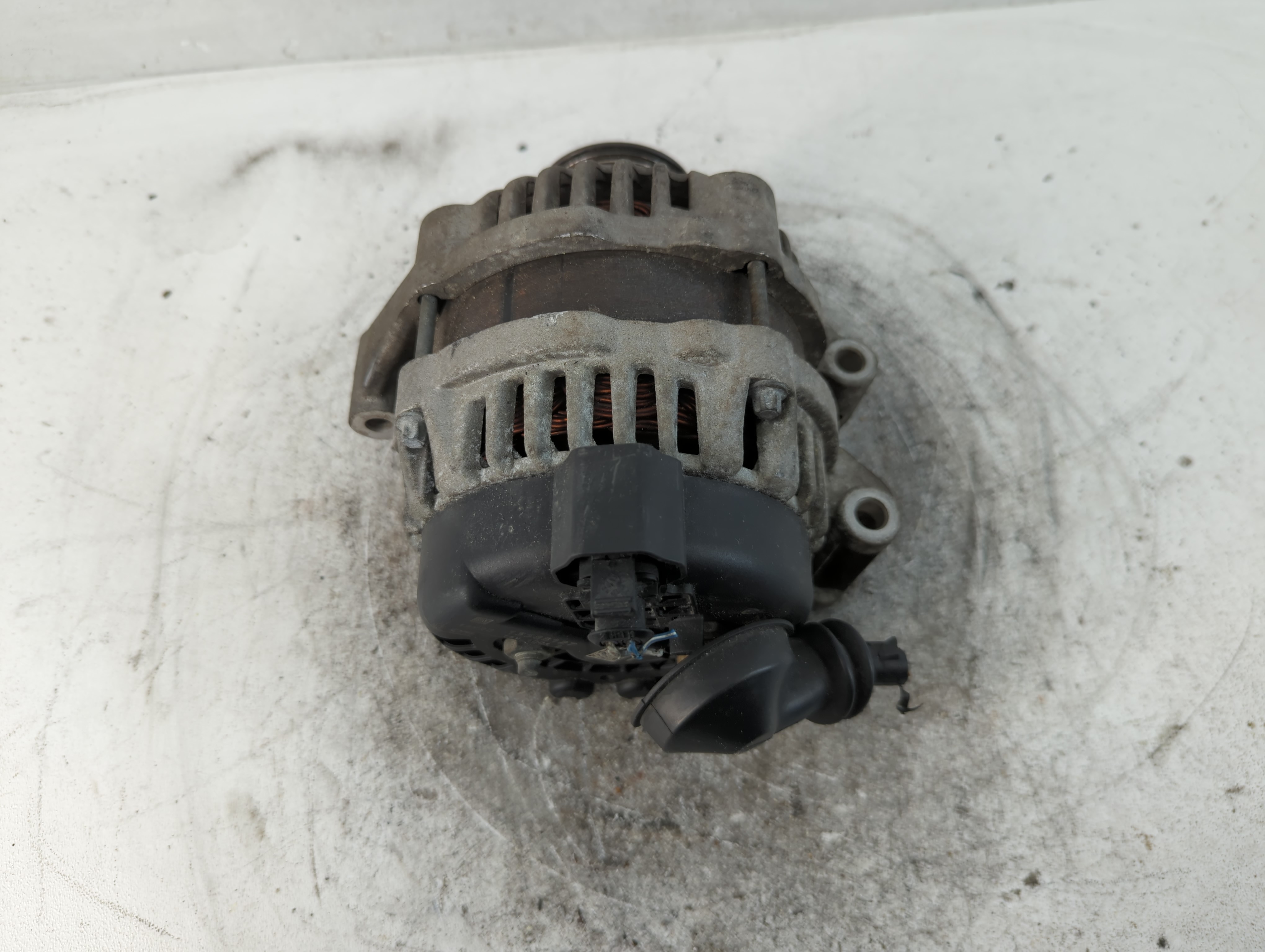 2014 Chevrolet Spark Alternator Generator Charging Assembly Engine Oem 839774 - Oemusedautoparts1.com