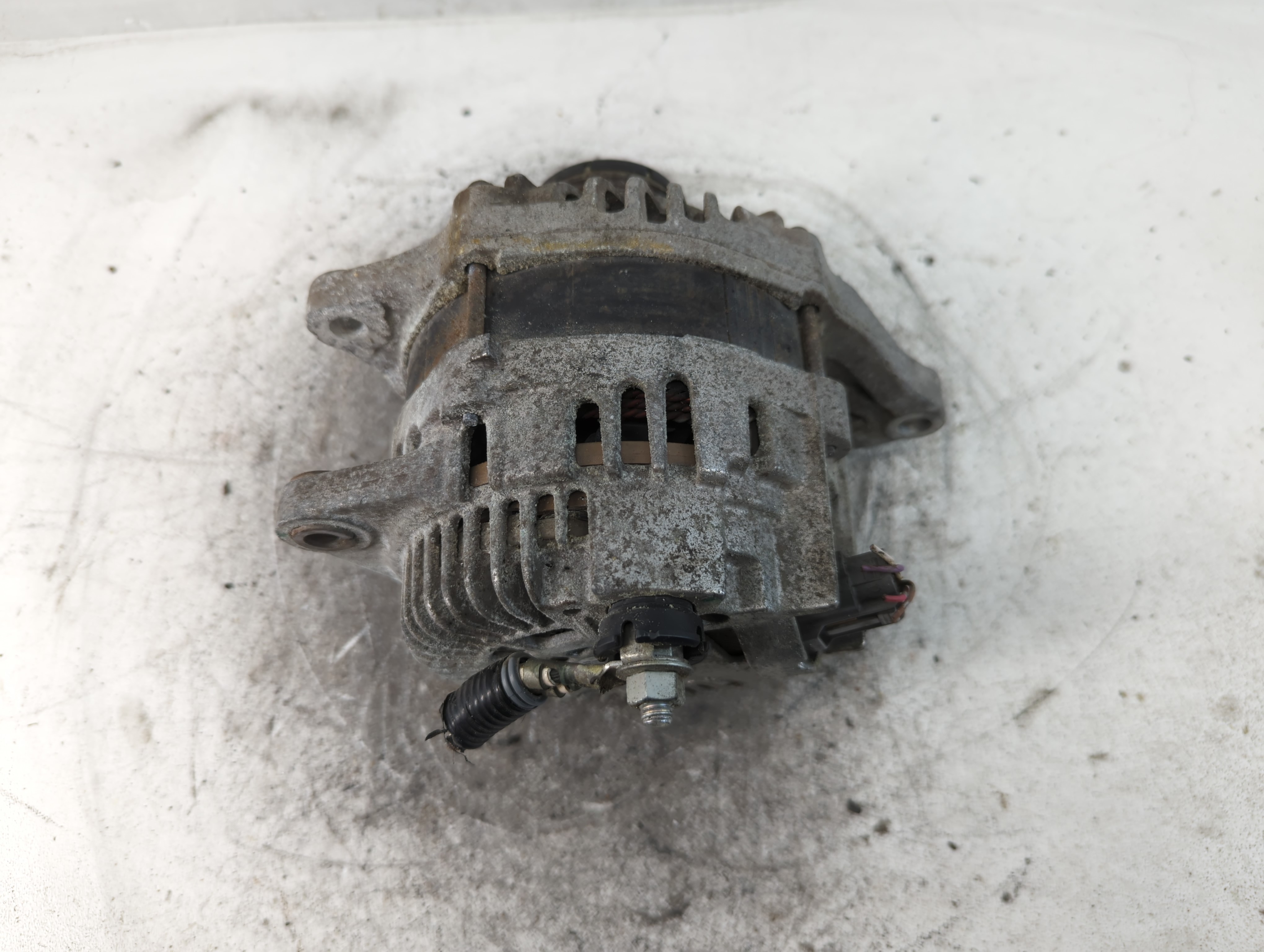 Picture of 2011 Mitsubishi Outlander Sport Alternator Generator Charging Assembly Engine Oem 839822