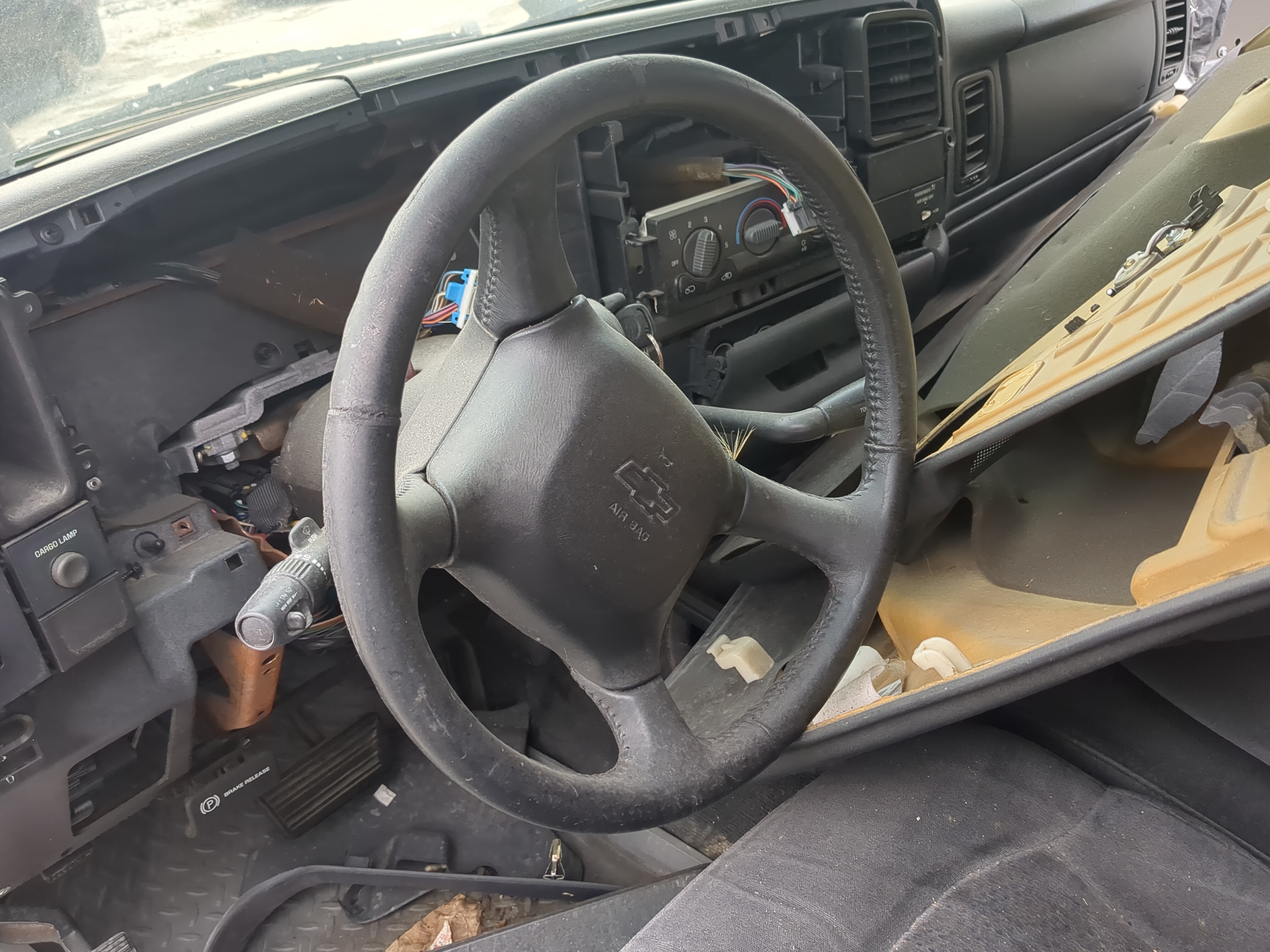  2000 CHEVROLET SILVERADO 1500 PICKUP - Oemusedautoparts1.com