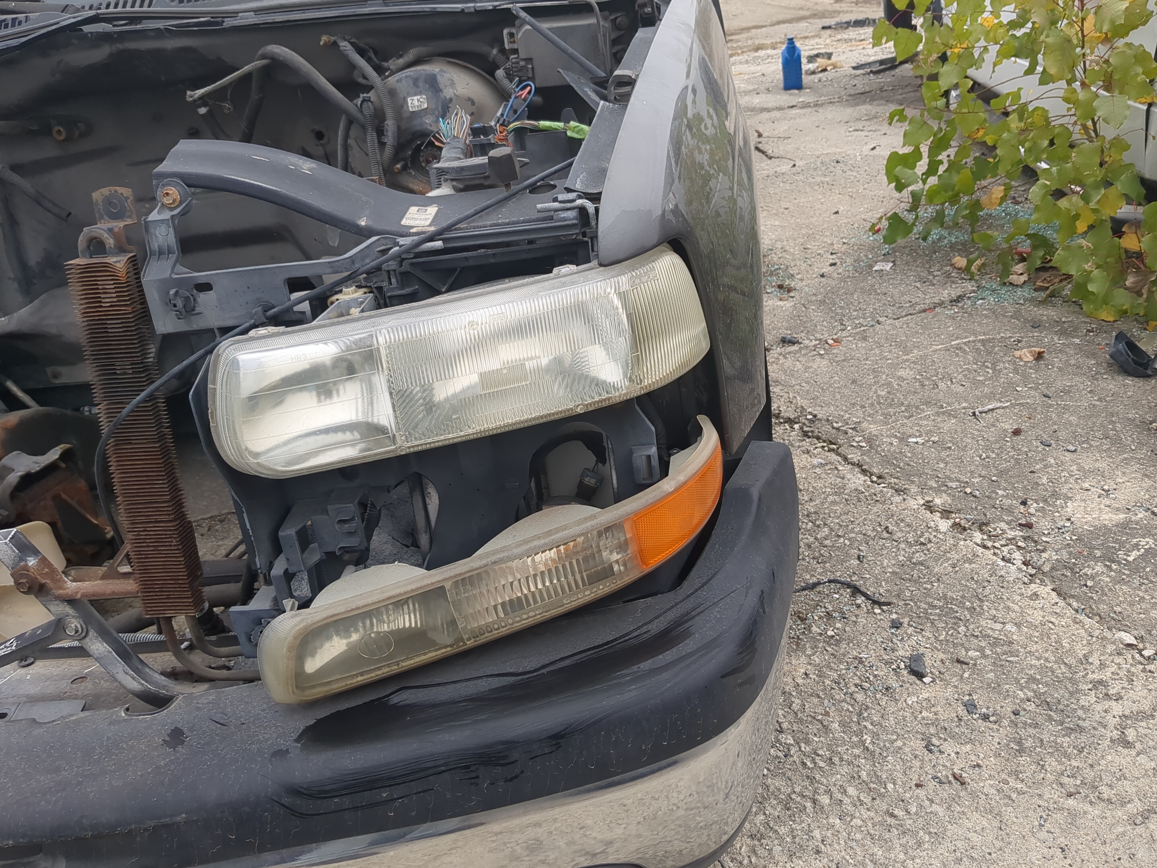 Chevrolet Silverado 1500 Pickup Driver Left Oem Head Light Headlight Lamp 839885 - Oemusedautoparts1.com