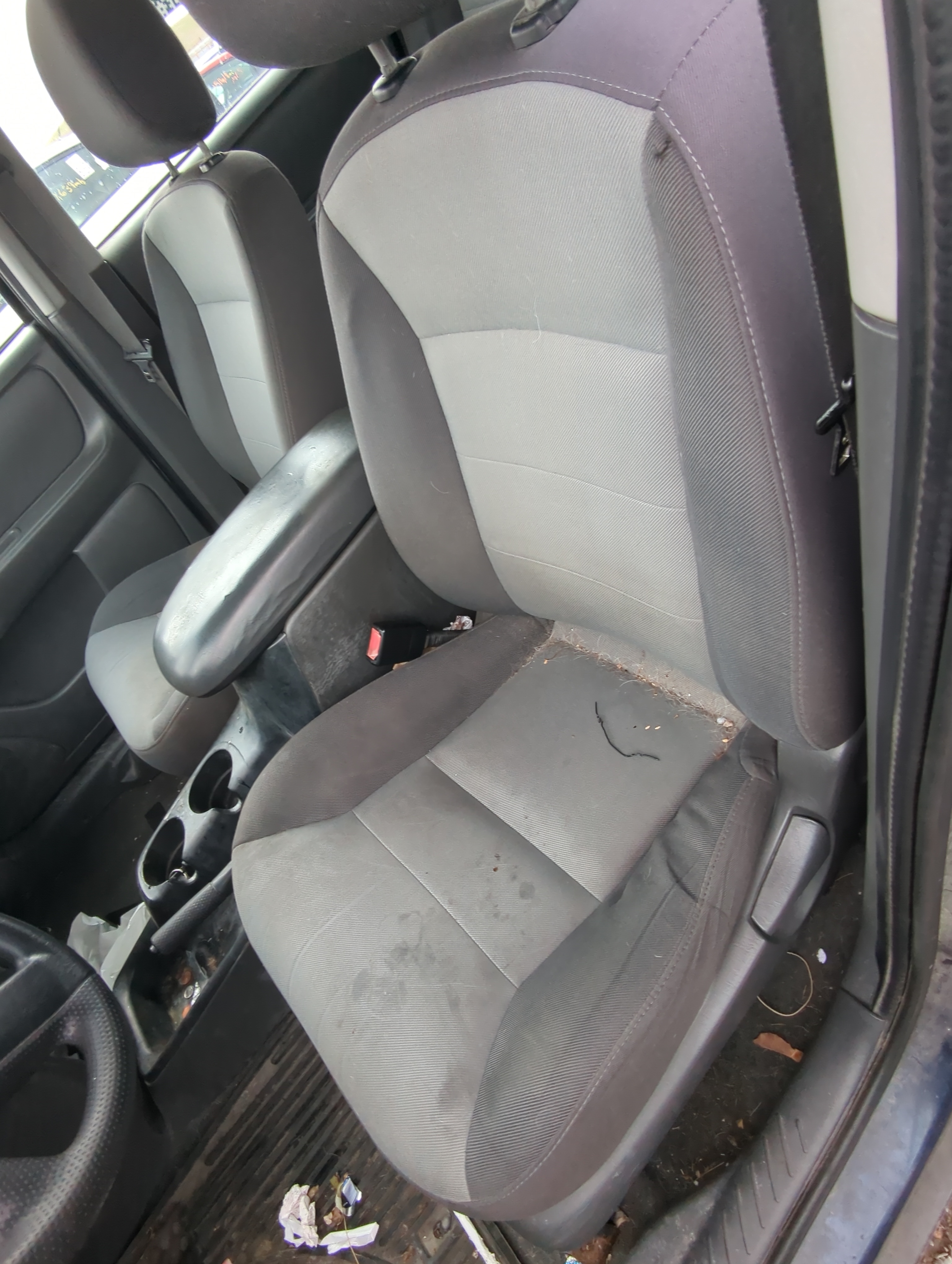 Picture of 2001-2007 Ford Escape Driver Rear Door Oem 840150