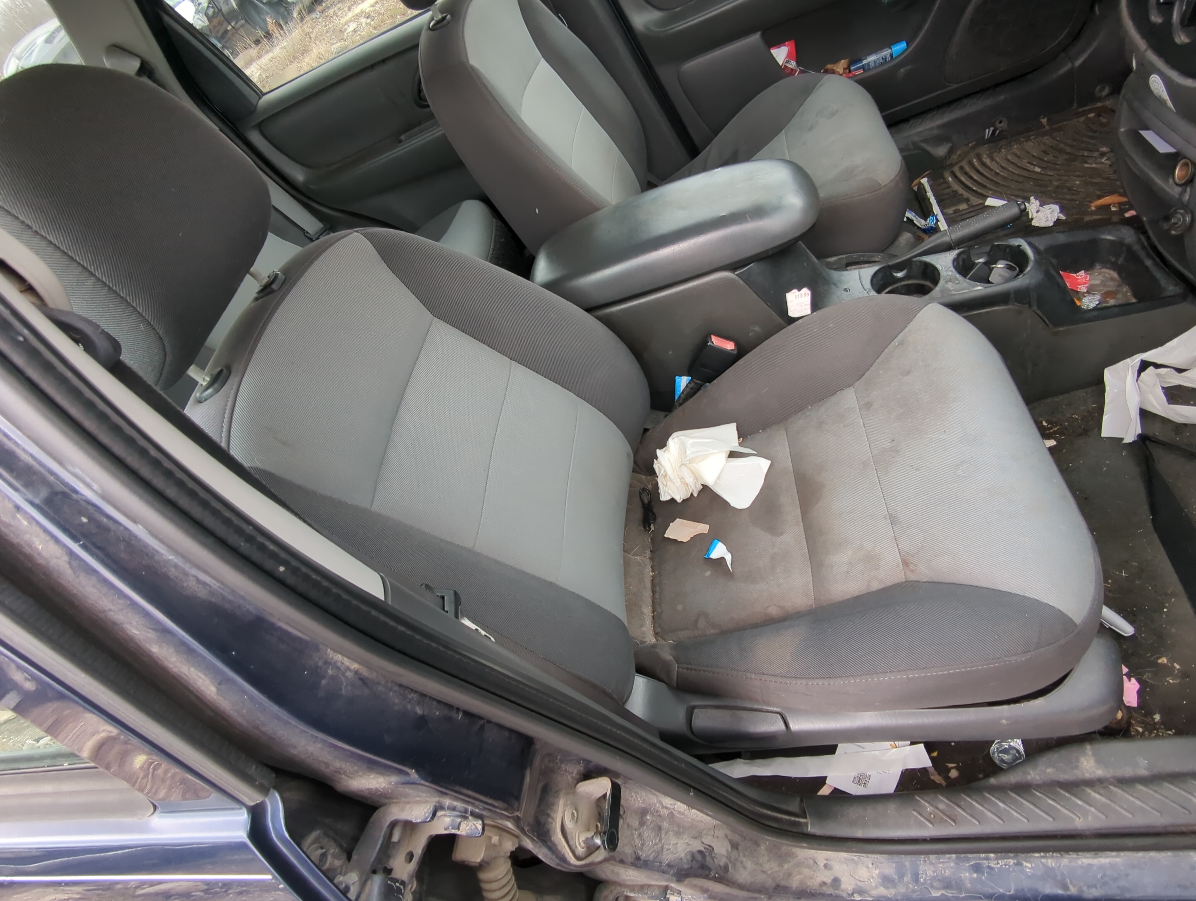 Picture of  2003 FORD ESCAPE