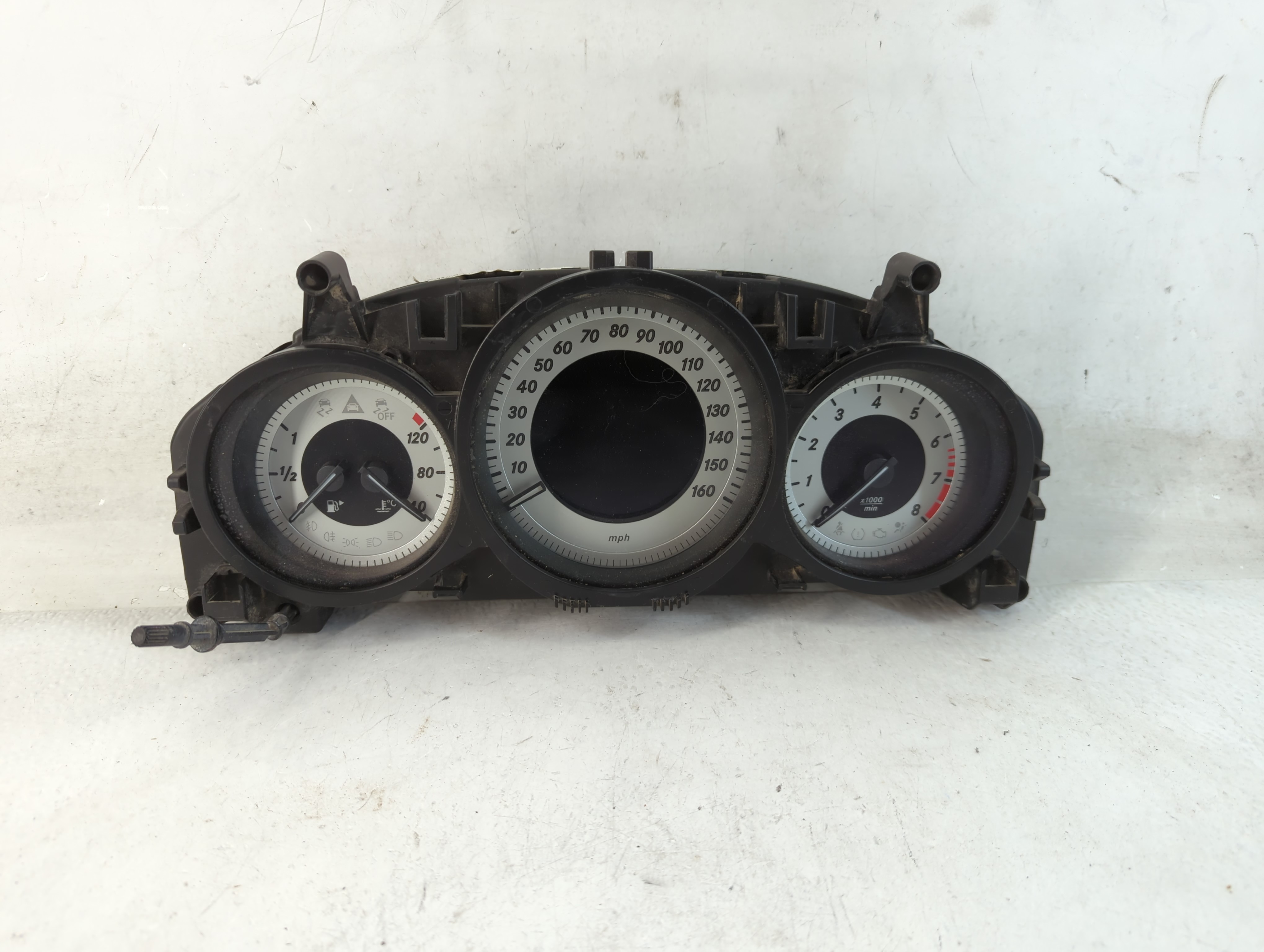 2014-2015 Mercedes-benz C250 Speedometer Instrument Cluster Gauges 840237 - Oemusedautoparts1.com