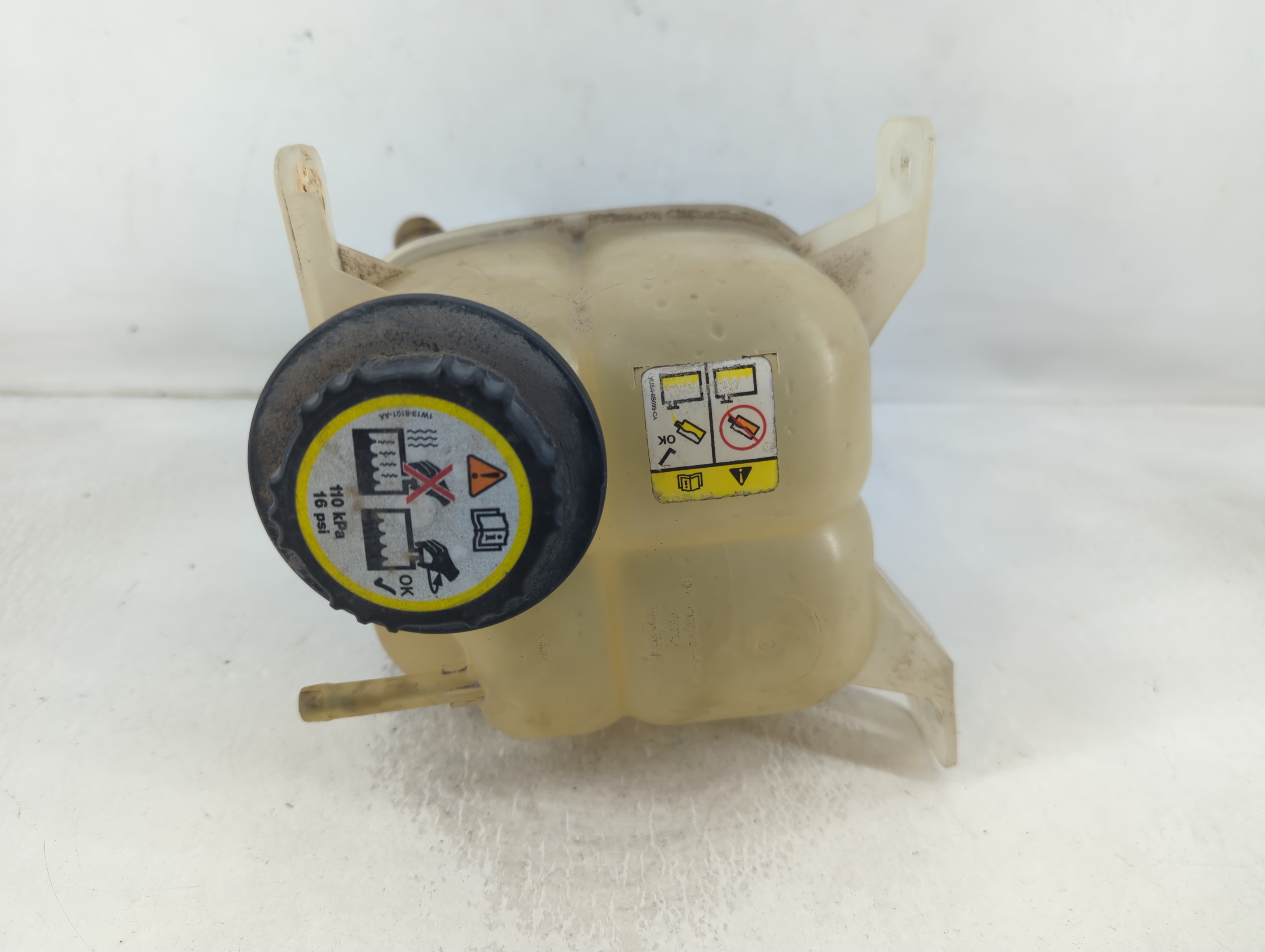 2007-2014 Ford Edge Radiator Coolant Overflow Expansion Tank Bottle 840268 - Oemusedautoparts1.com
