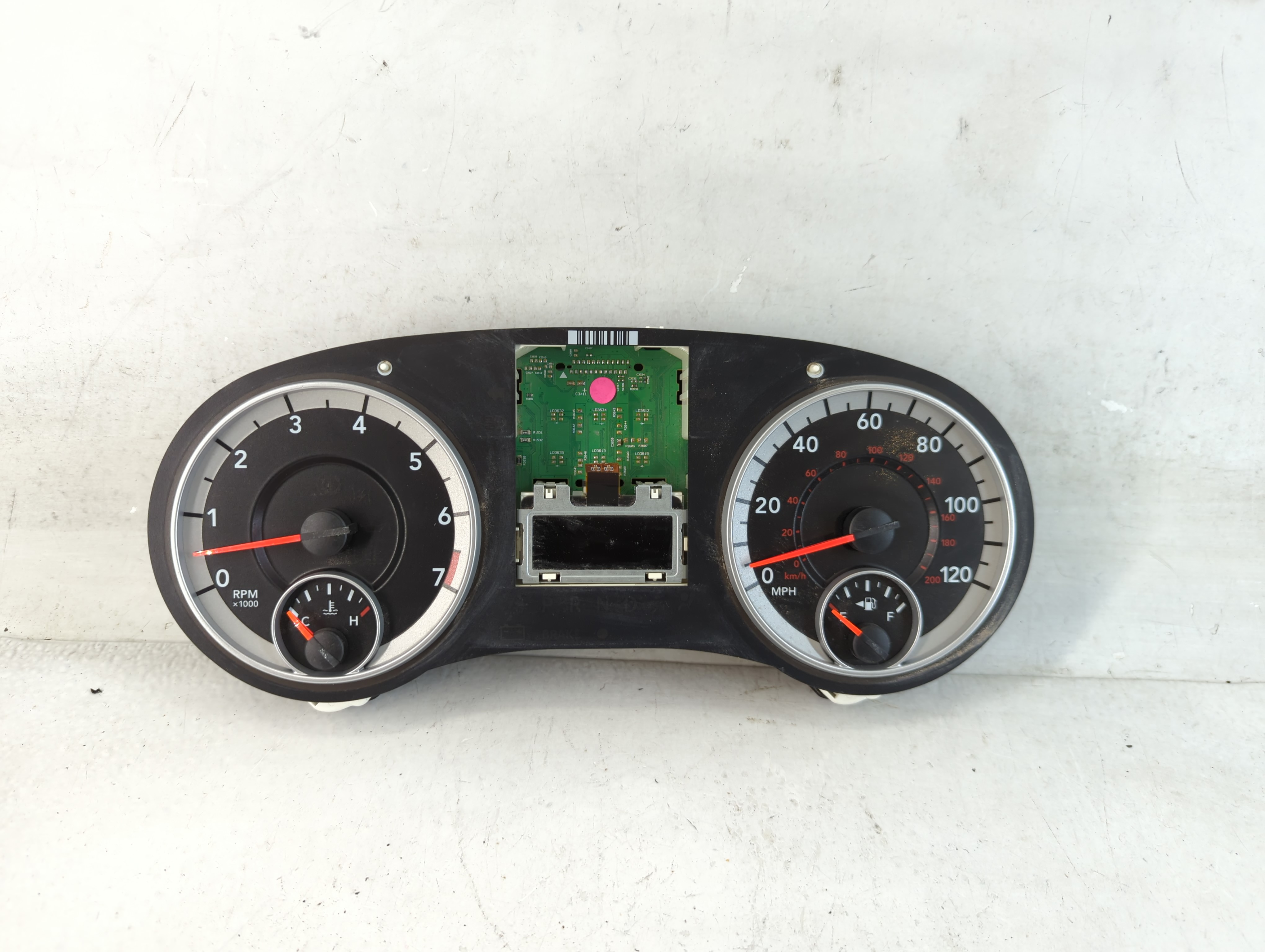 Picture of Dodge Caravan Speedometer Instrument Cluster Gauges P05091633aa 840318