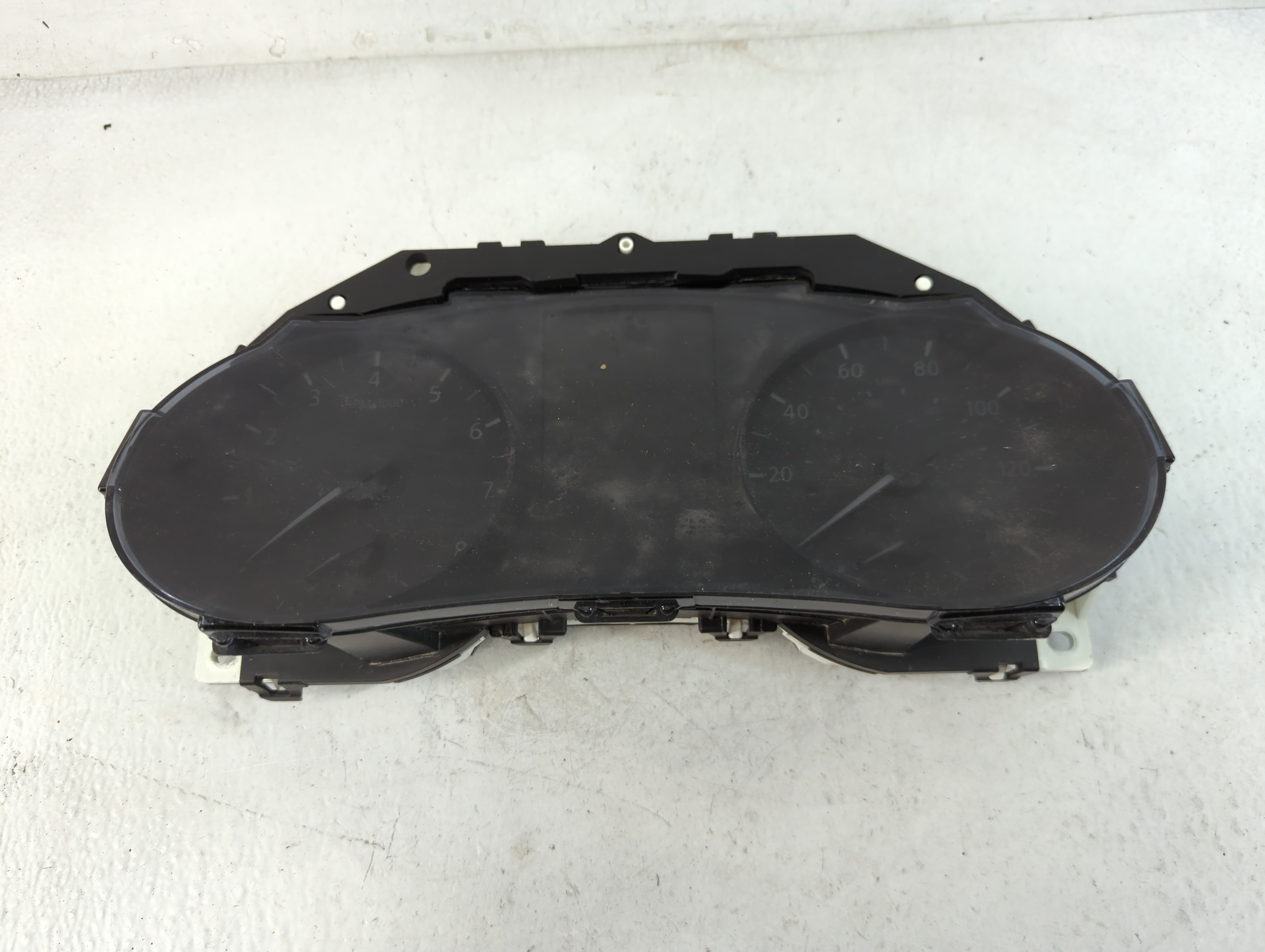 2016-2016 Nissan Rogue Speedometer Instrument Cluster Gauges 5ha8a/v3s2 840494 - Oemusedautoparts1.com