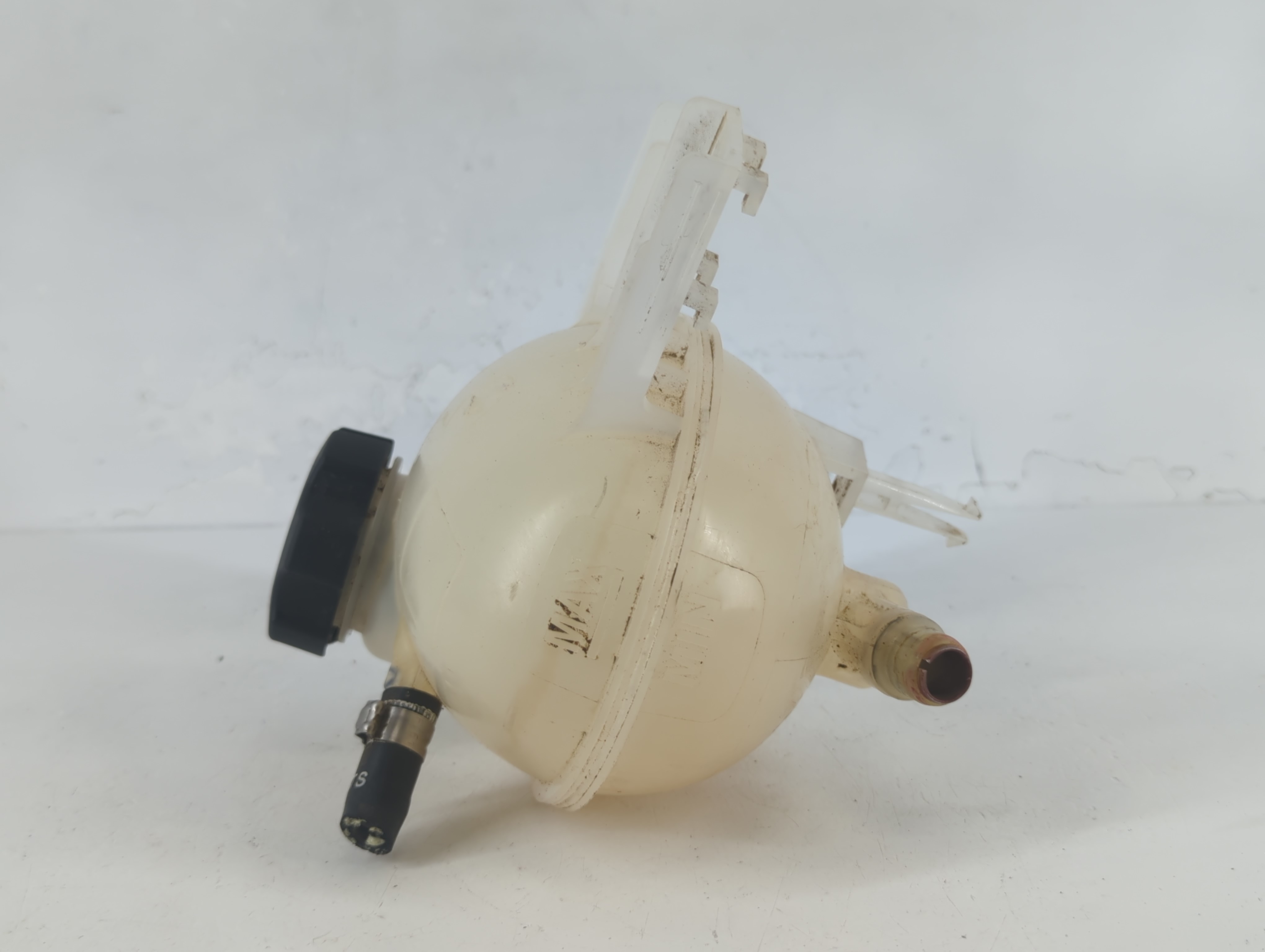 2022 Jeep Compass Radiator Coolant Overflow Expansion Tank Bottle 840556 - Oemusedautoparts1.com