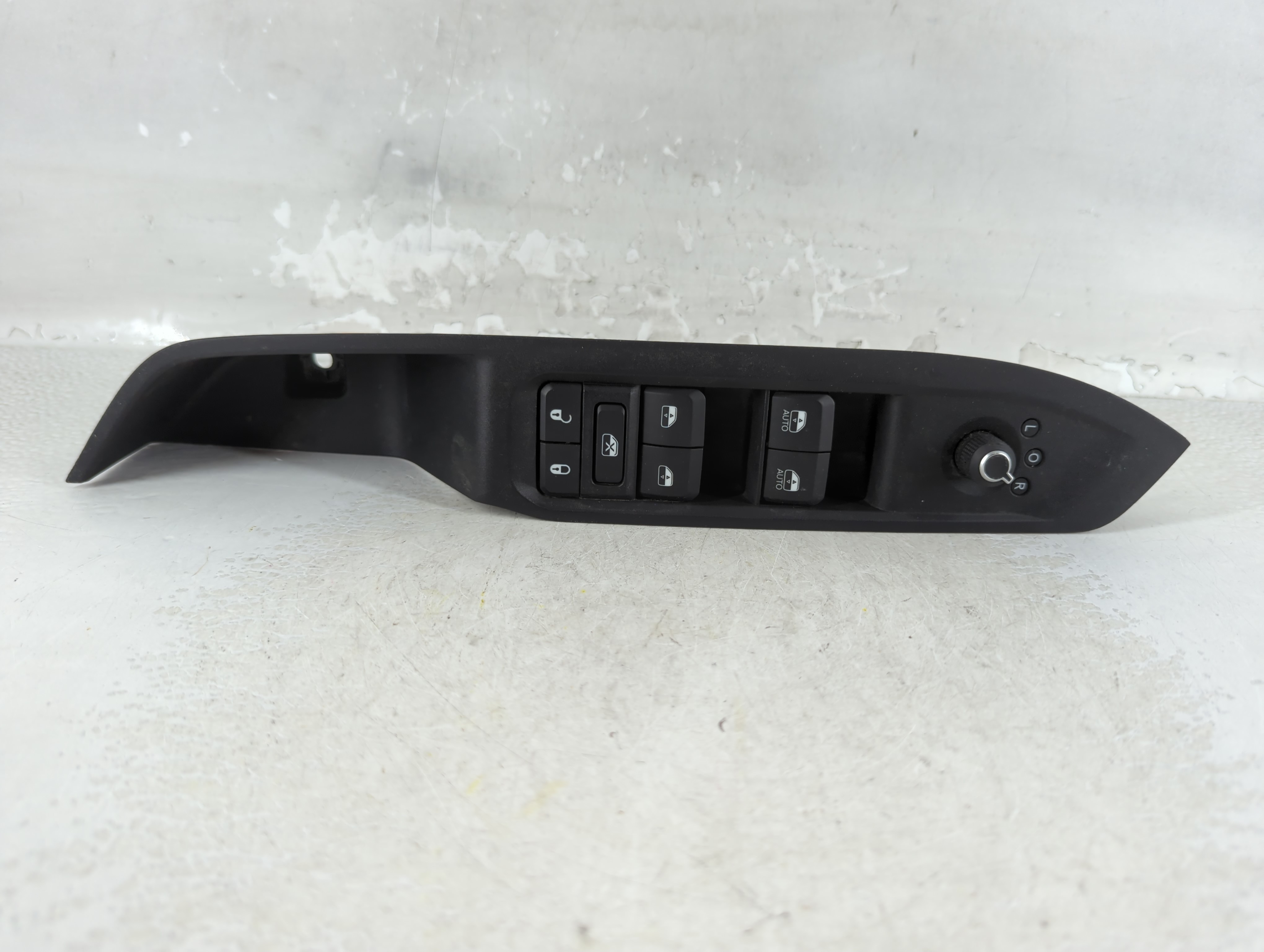 Jeep Compass Driver Left Door Master Power Window Switch 840559 - Oemusedautoparts1.com