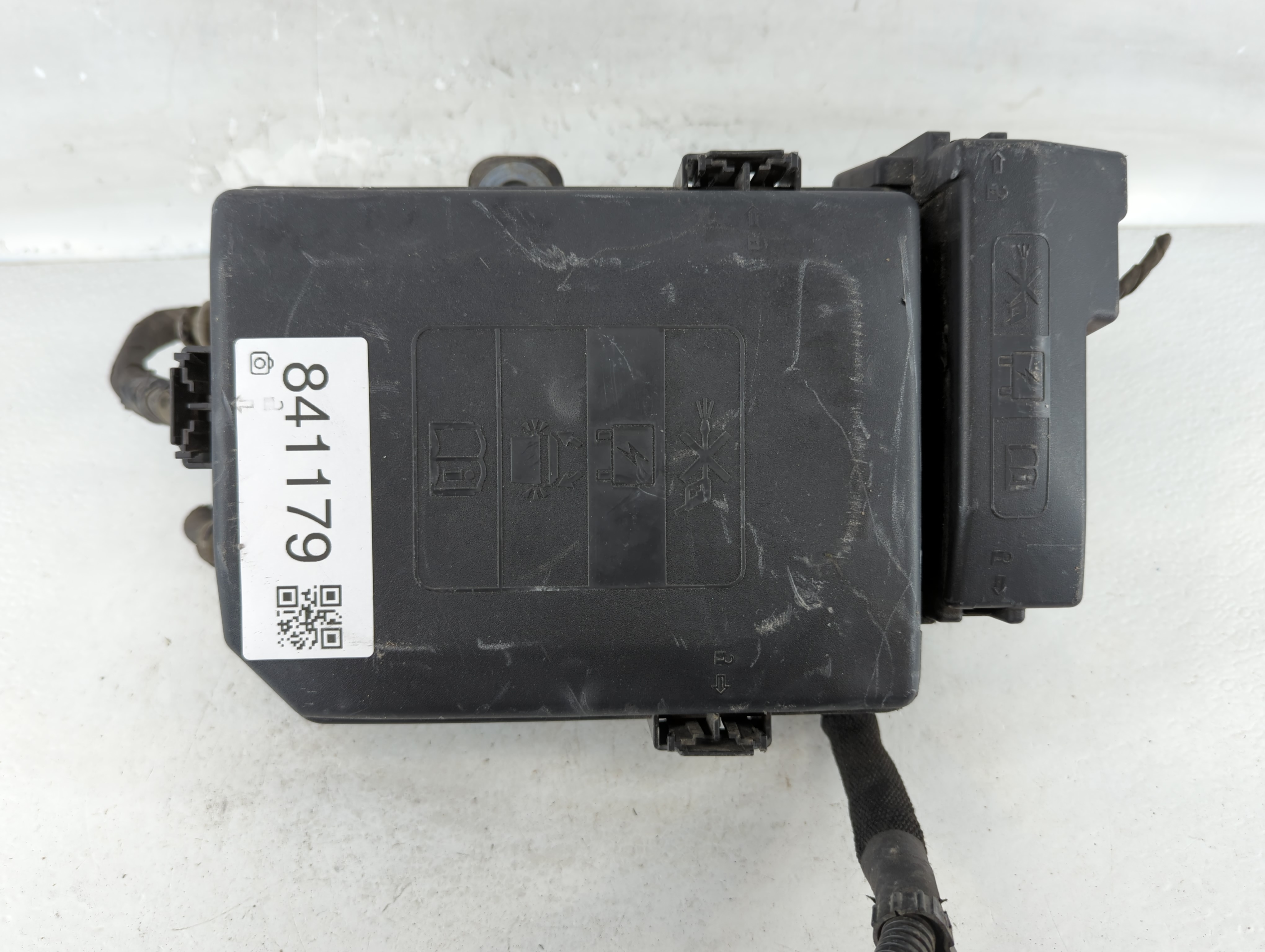 2018-2022 Chevrolet Equinox Fusebox Fuse Box Relay Module 84582317 841179 - Oemusedautoparts1.com