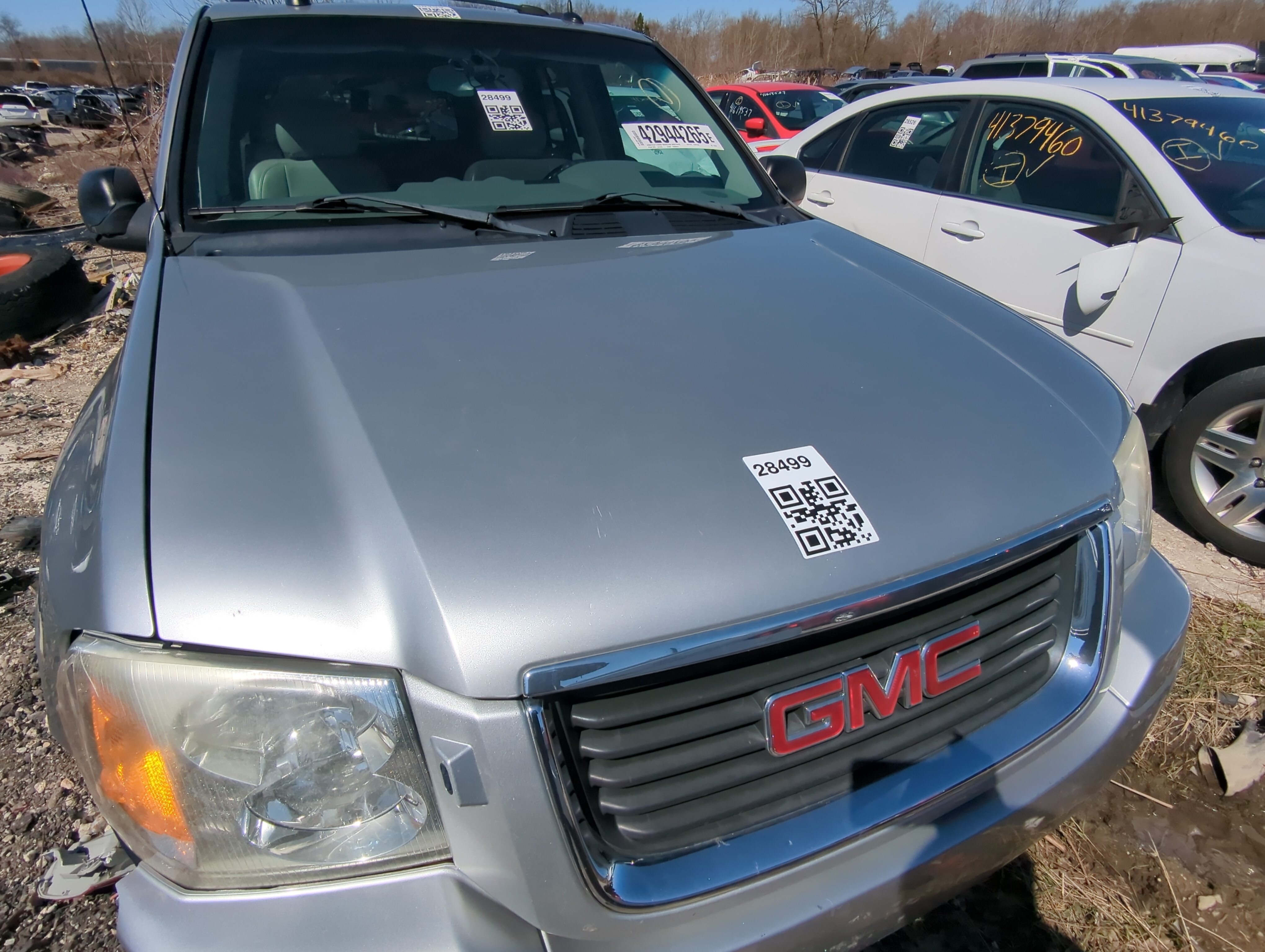 2005 Gmc Envoy Hood Oem 841328 - Oemusedautoparts1.com