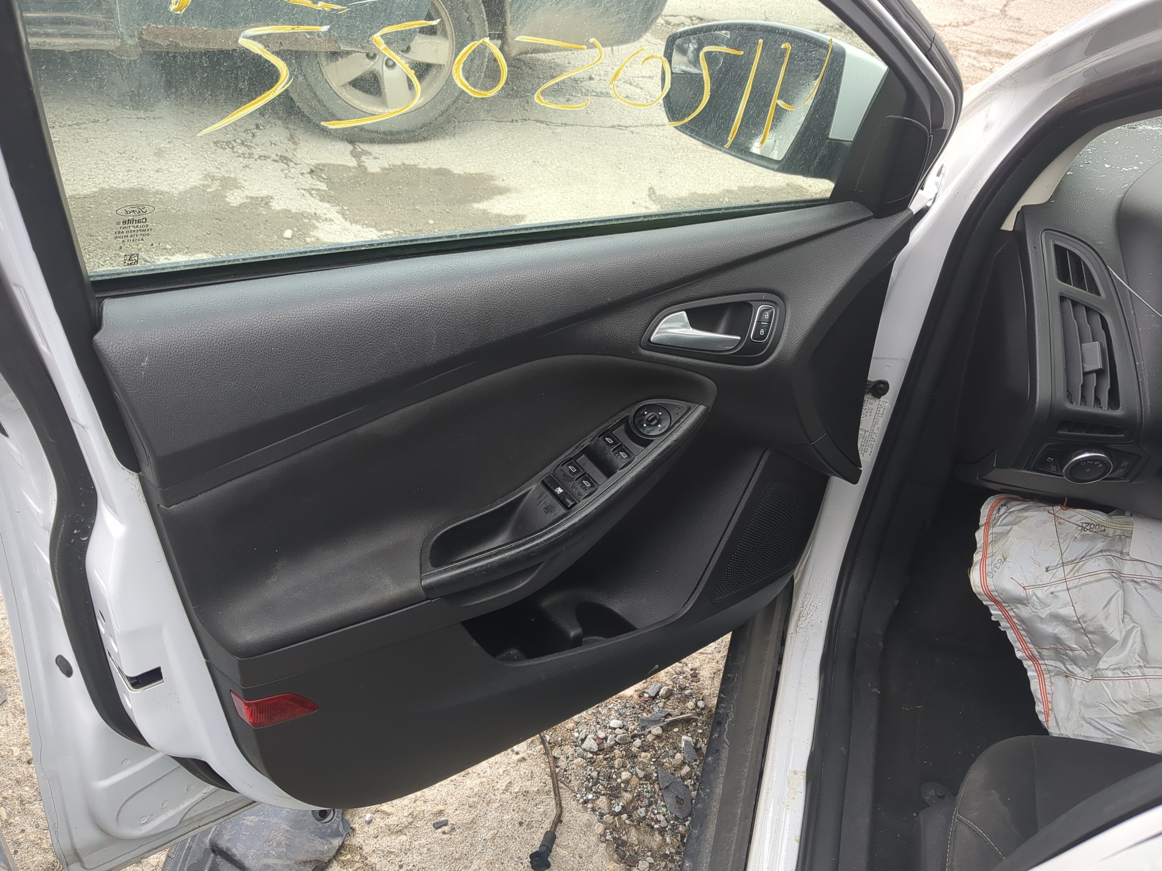 Picture of 2018 Ford Focus Front Left Driver Interior Door Panel Trim 841471