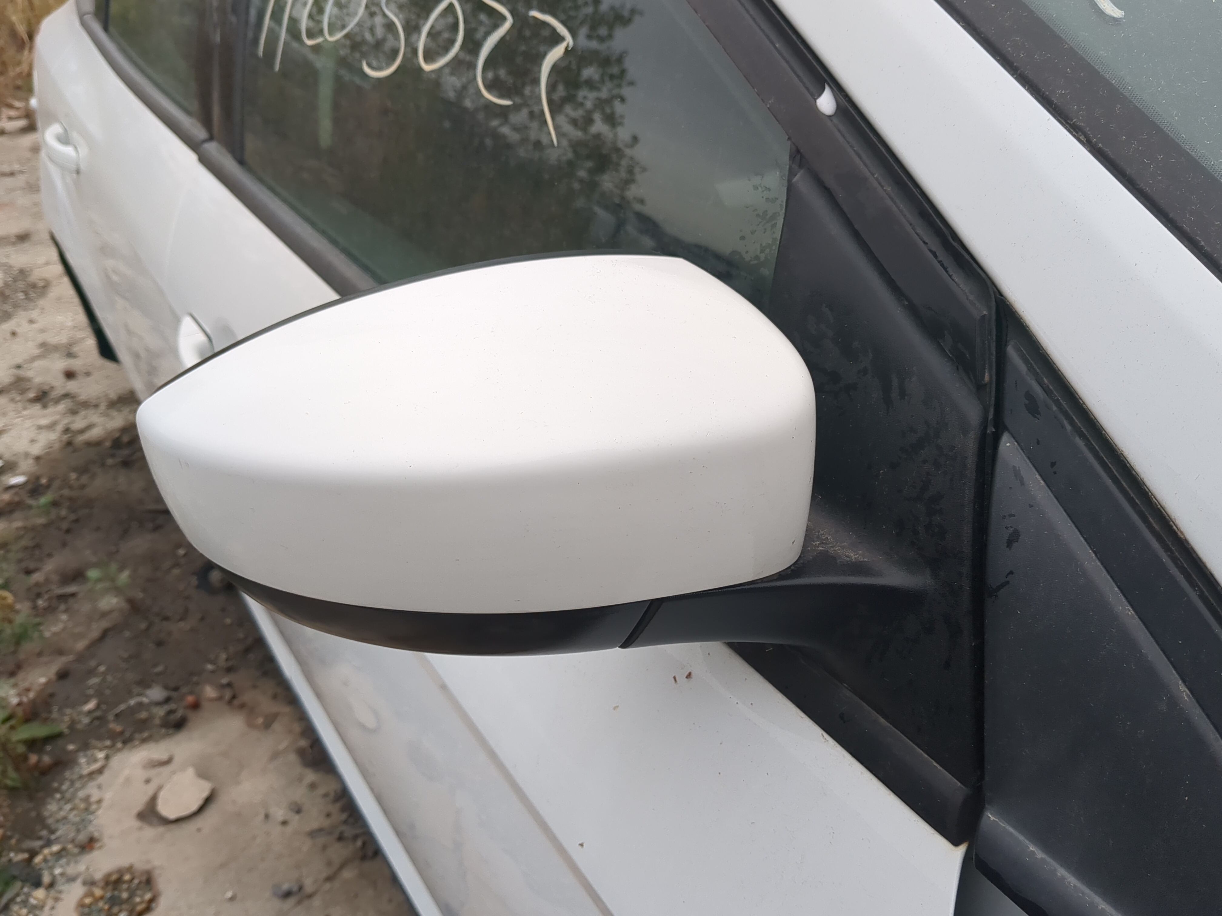 2018-2018 Ford Focus Passenger Right Side View Power Door Mirror 841517 - Oemusedautoparts1.com