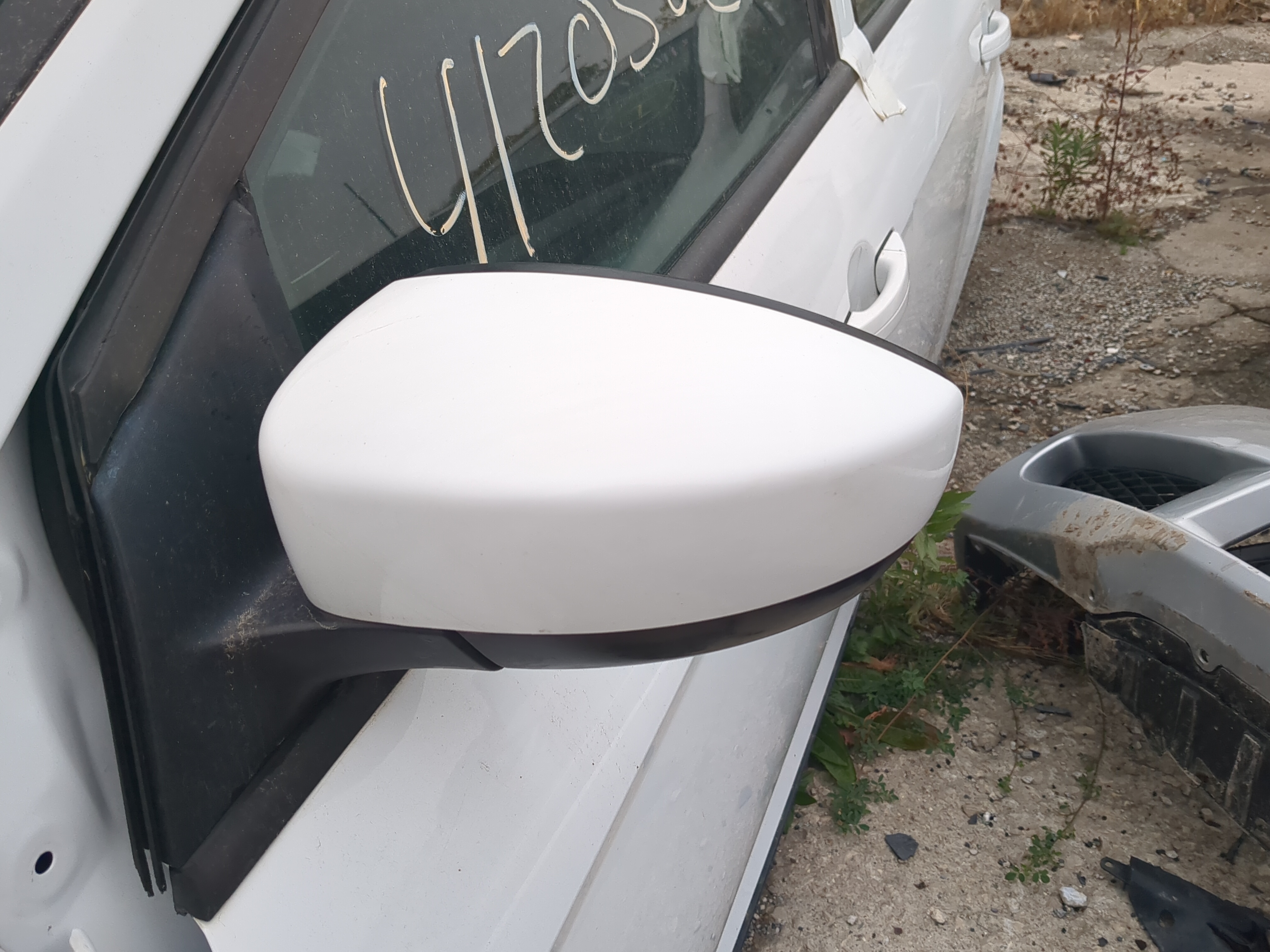 2018-2018 Ford Focus Driver Left Side View Power Door Mirror 841518 - Oemusedautoparts1.com