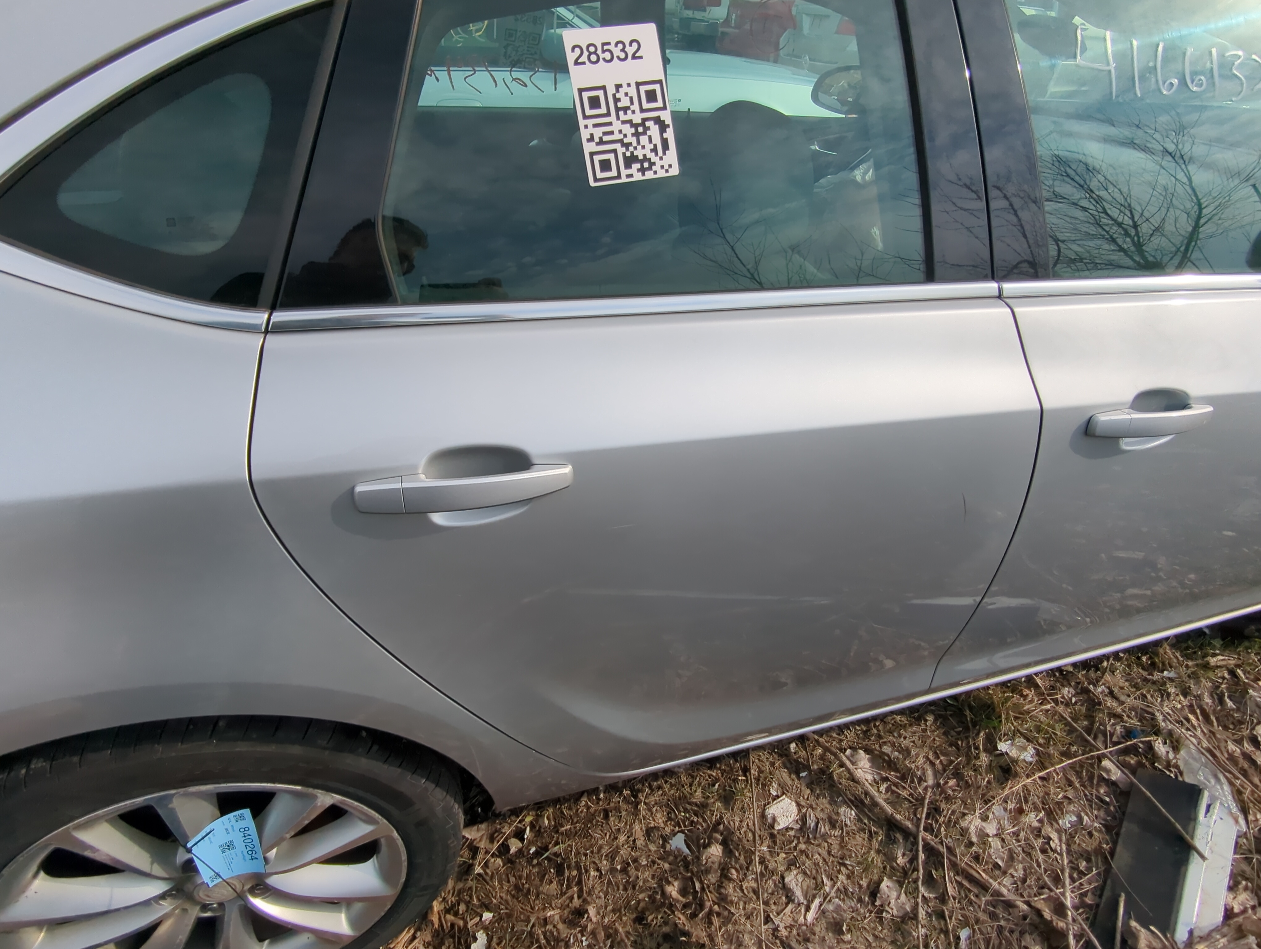Picture of 2015-2017 Buick Verano Passenger Rear Door Oem 841590