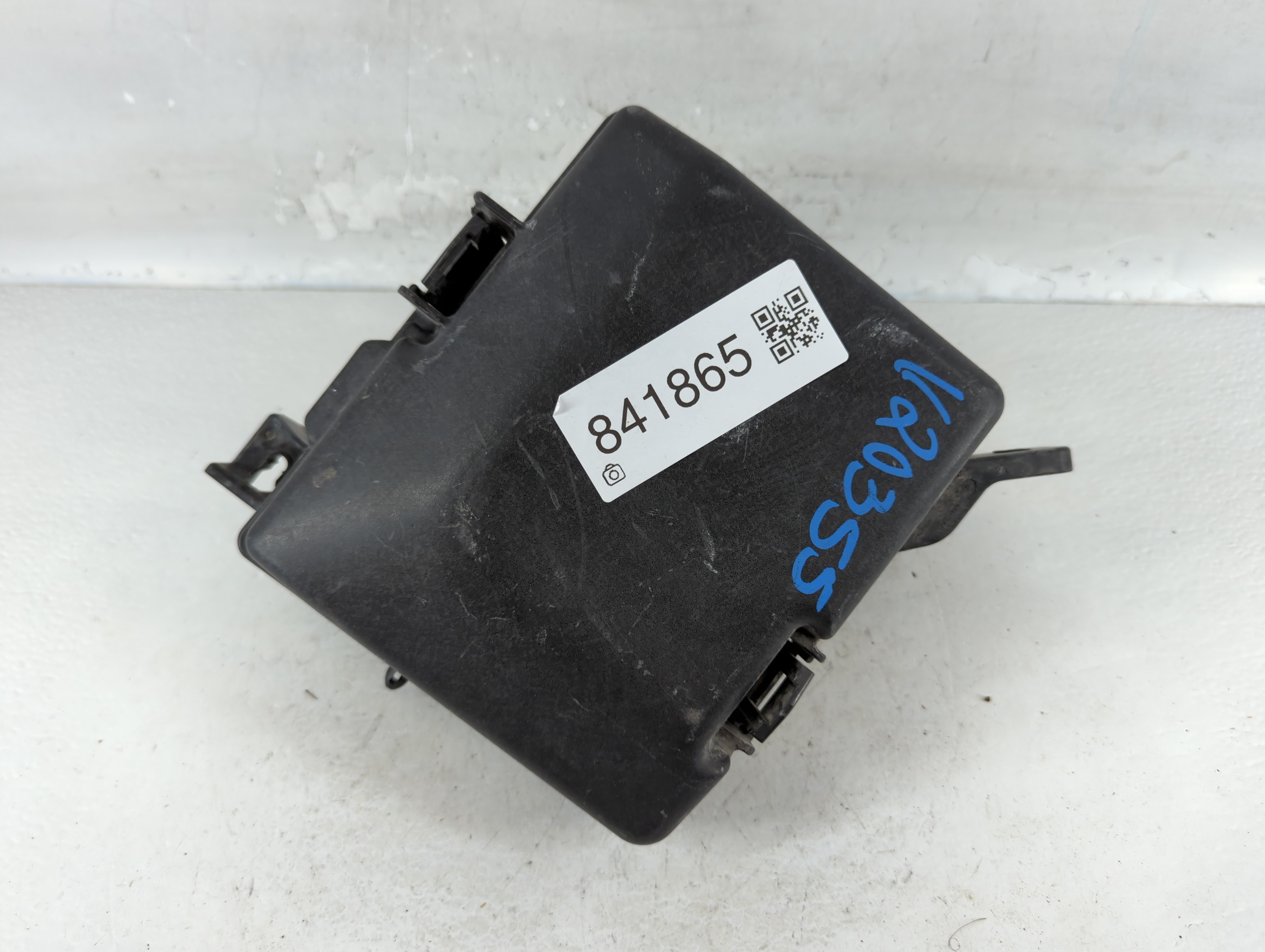 2015-2015 Hyundai Sonata Fusebox Fuse Box Relay Module 91950-c1820 841865 - Oemusedautoparts1.com