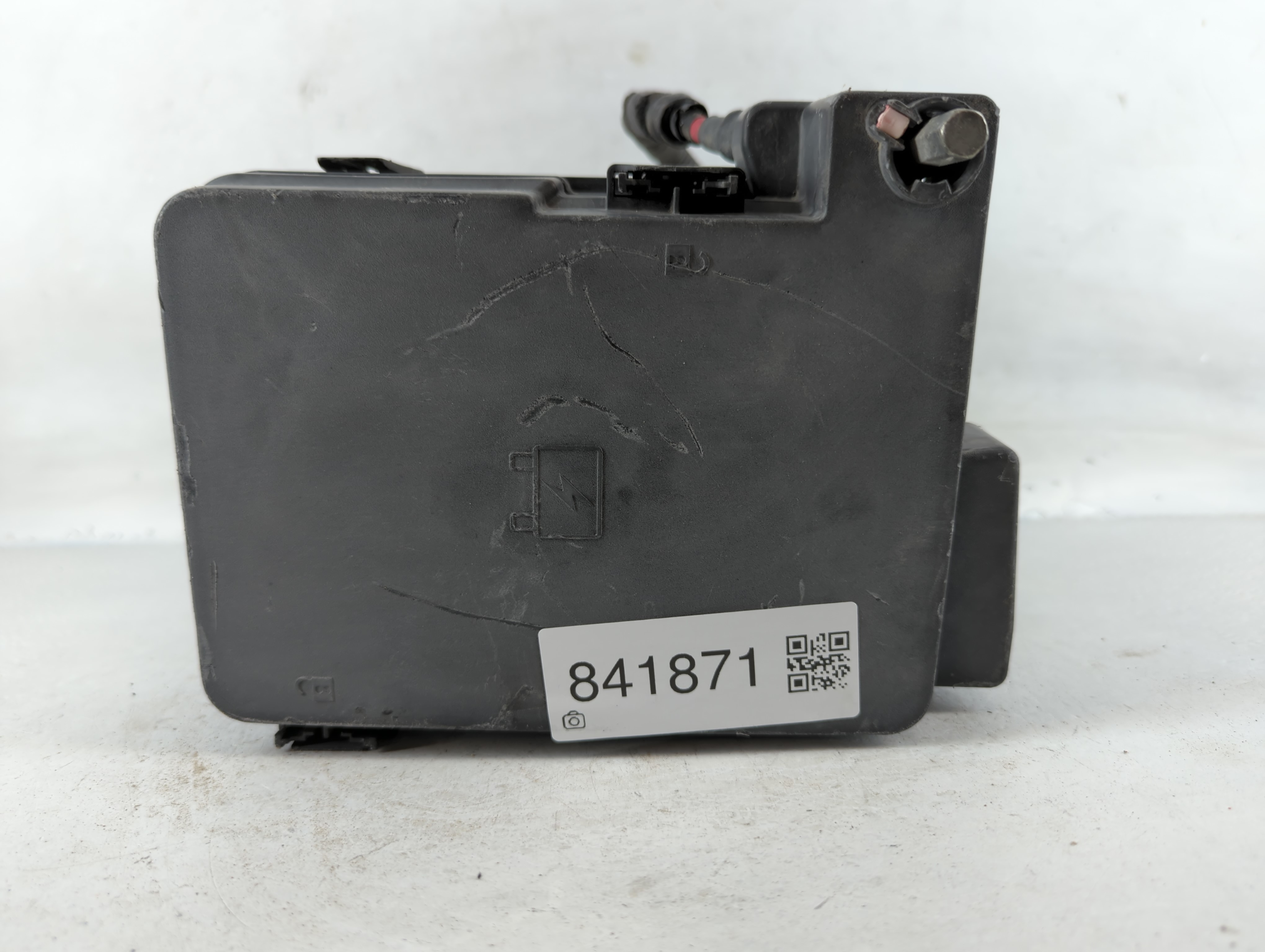 2010-2010 Chevrolet Equinox Fusebox Fuse Box Relay Module 20848337 841871 - Oemusedautoparts1.com