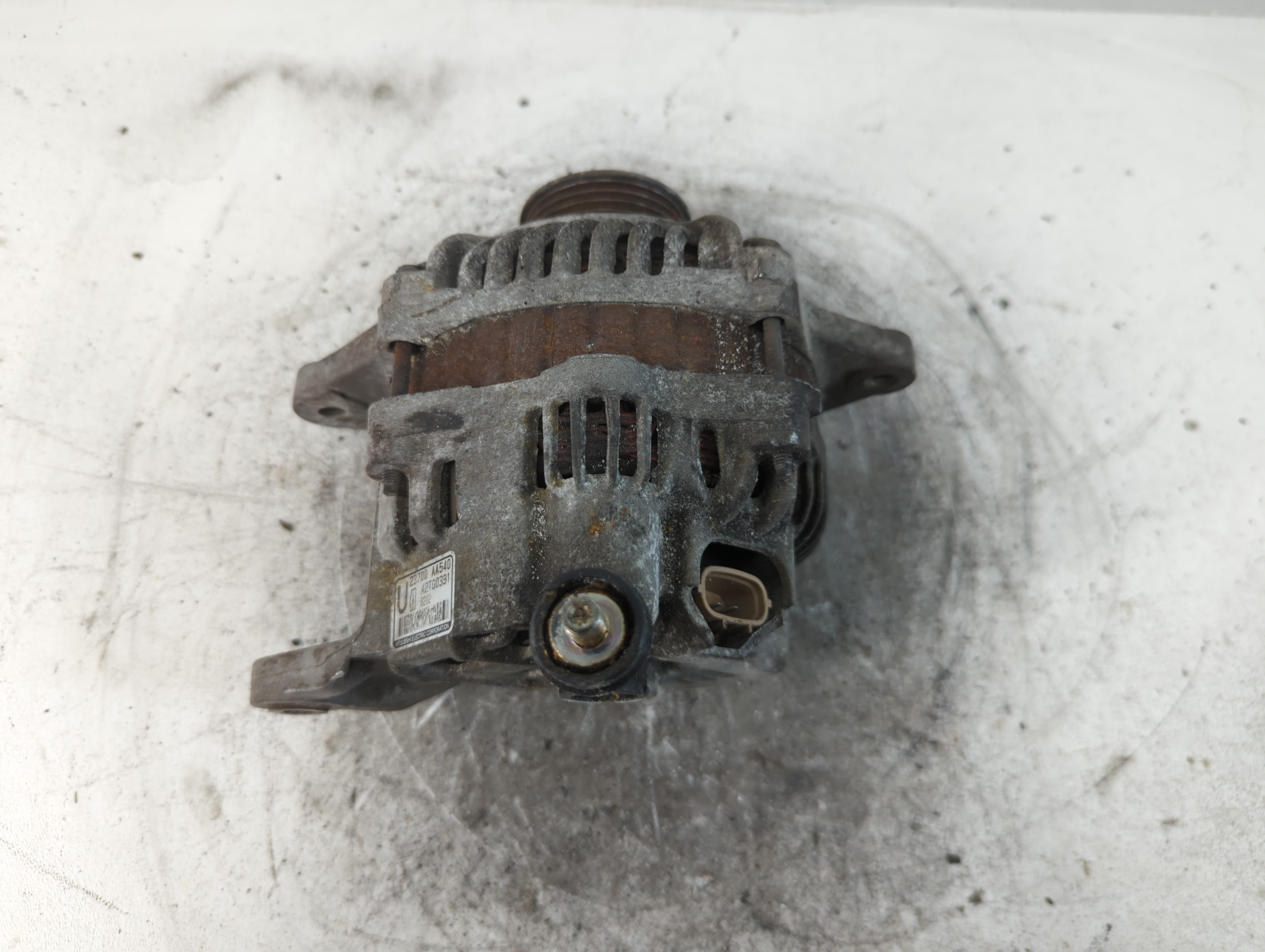 Picture of Subaru Forester Alternator Generator Charging Assembly Engine Oem 841904