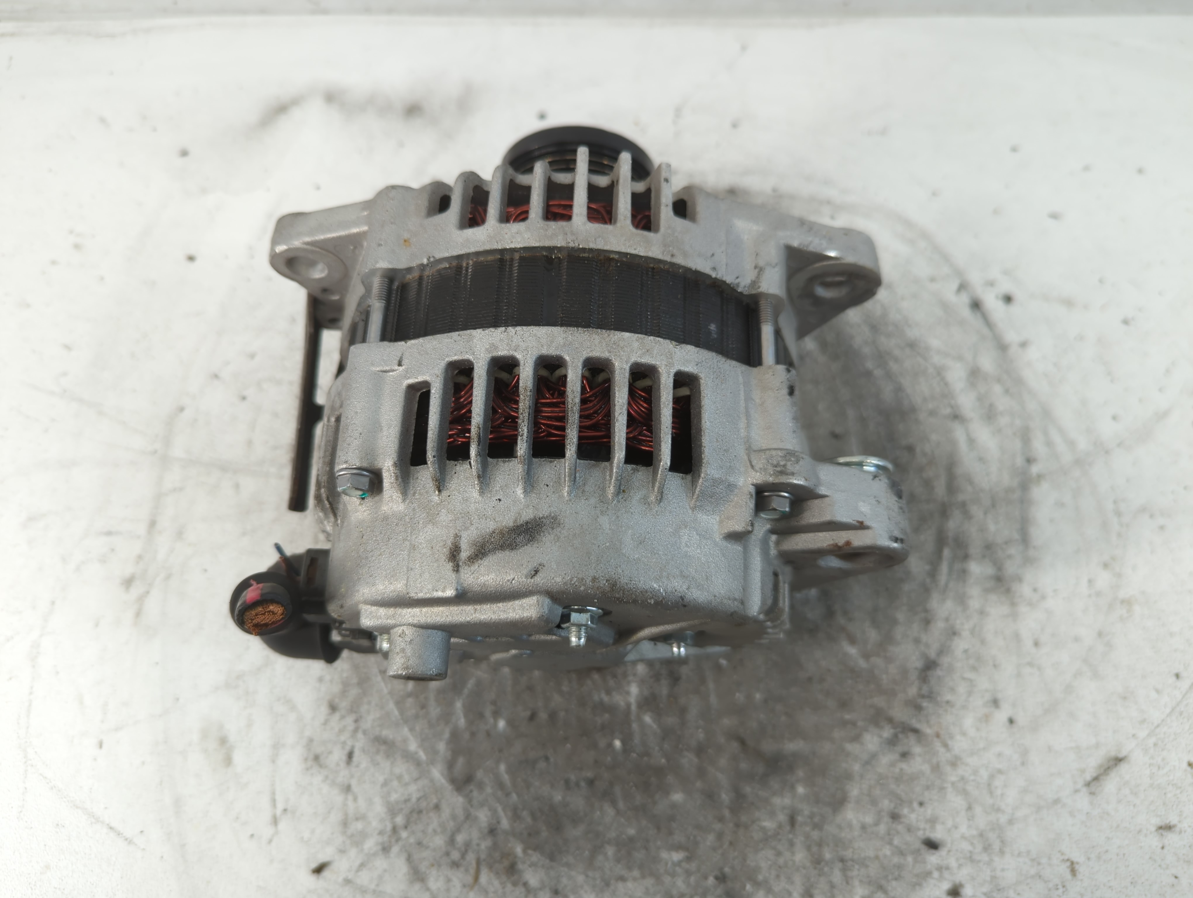 Picture of 2008-2012 Nissan Rogue Alternator Generator Charging Assembly Engine Oem 841911