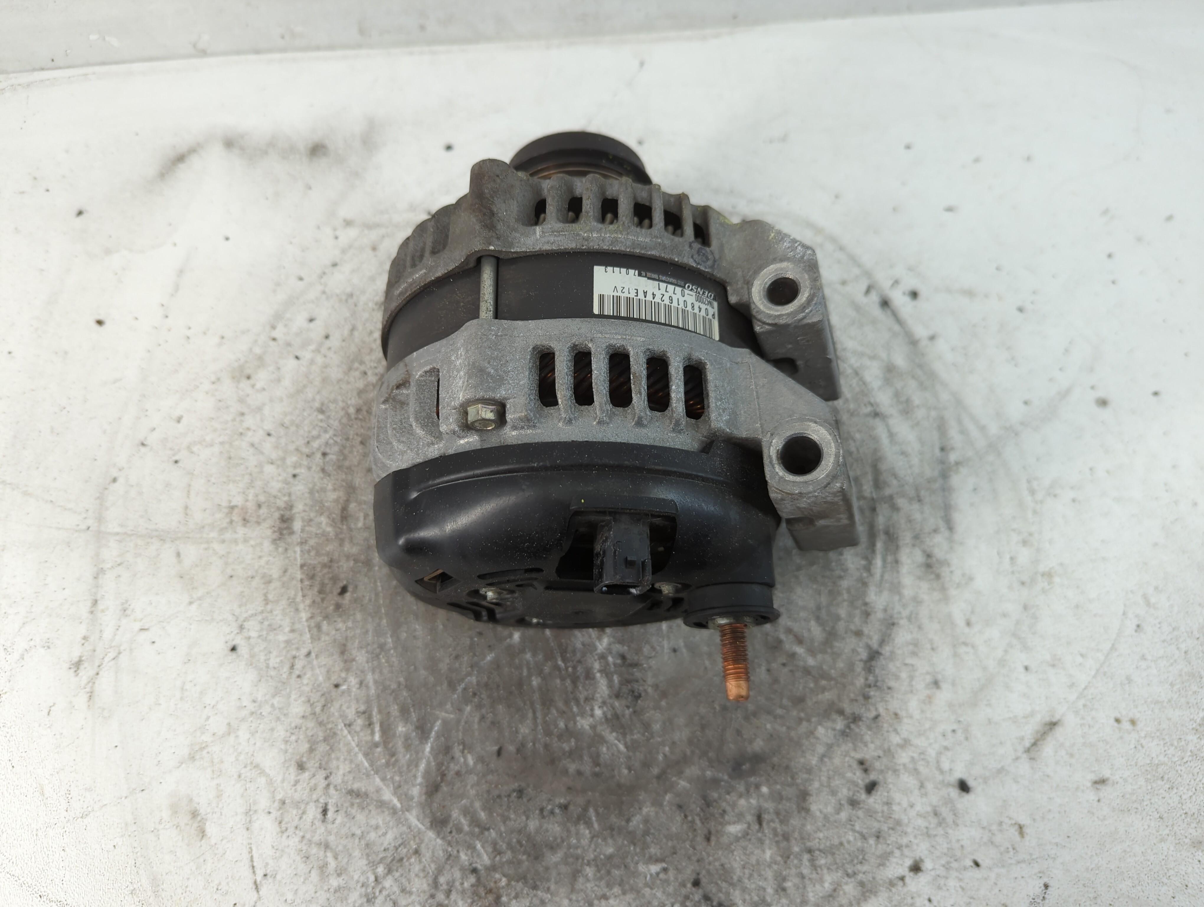 Picture of Dodge Caravan Alternator Generator Charging Assembly Engine Oem 841940