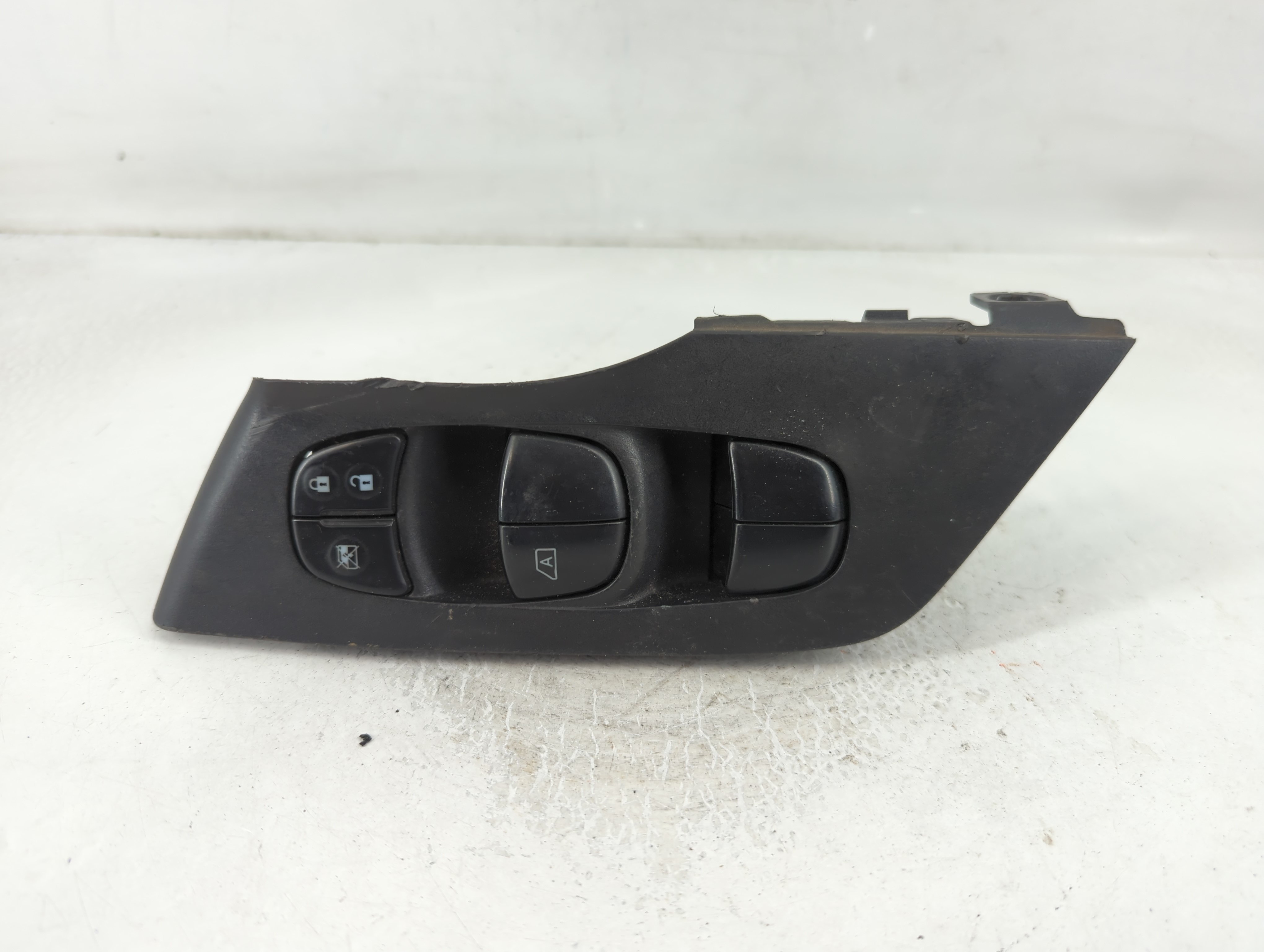 2013-2018 Nissan Altima Driver Left Door Master Power Window Switch 841960 - Oemusedautoparts1.com