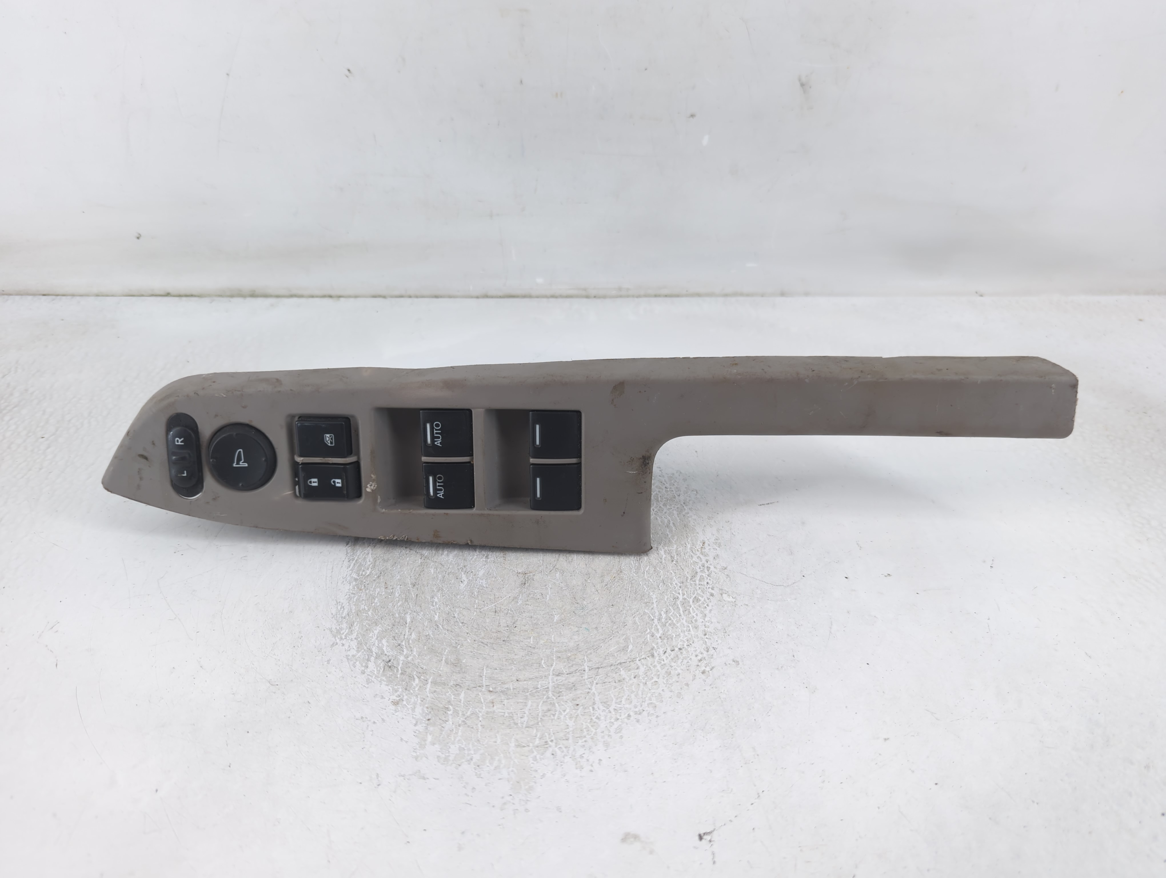 Picture of Honda Pilot Engine Control Computer Ecu Pcm Ecm Pcu Oem A011m1|83560sza 841987