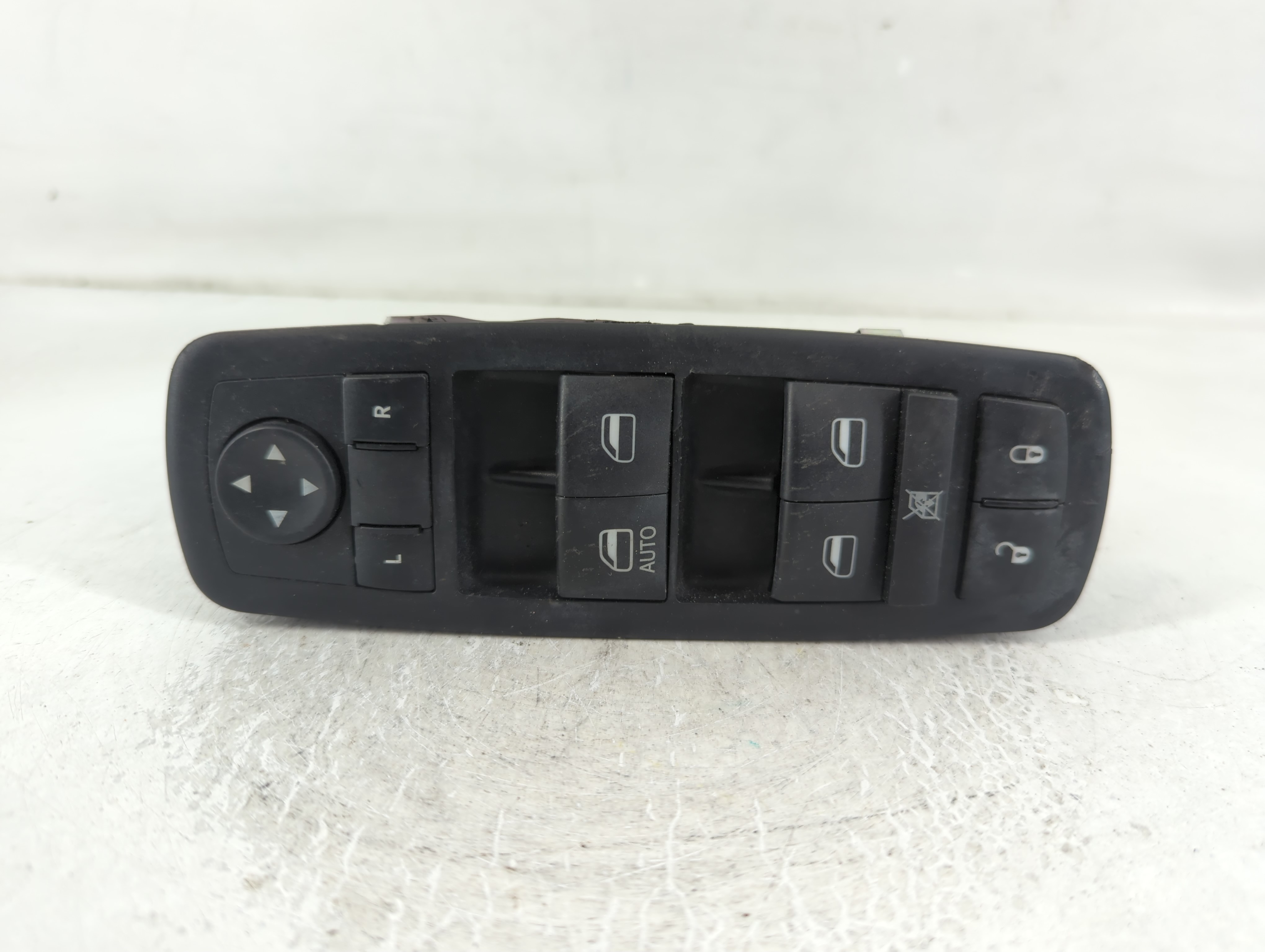 Picture of 2016 Dodge Journey Driver Left Door Master Power Window Switch 68084001ad 841994