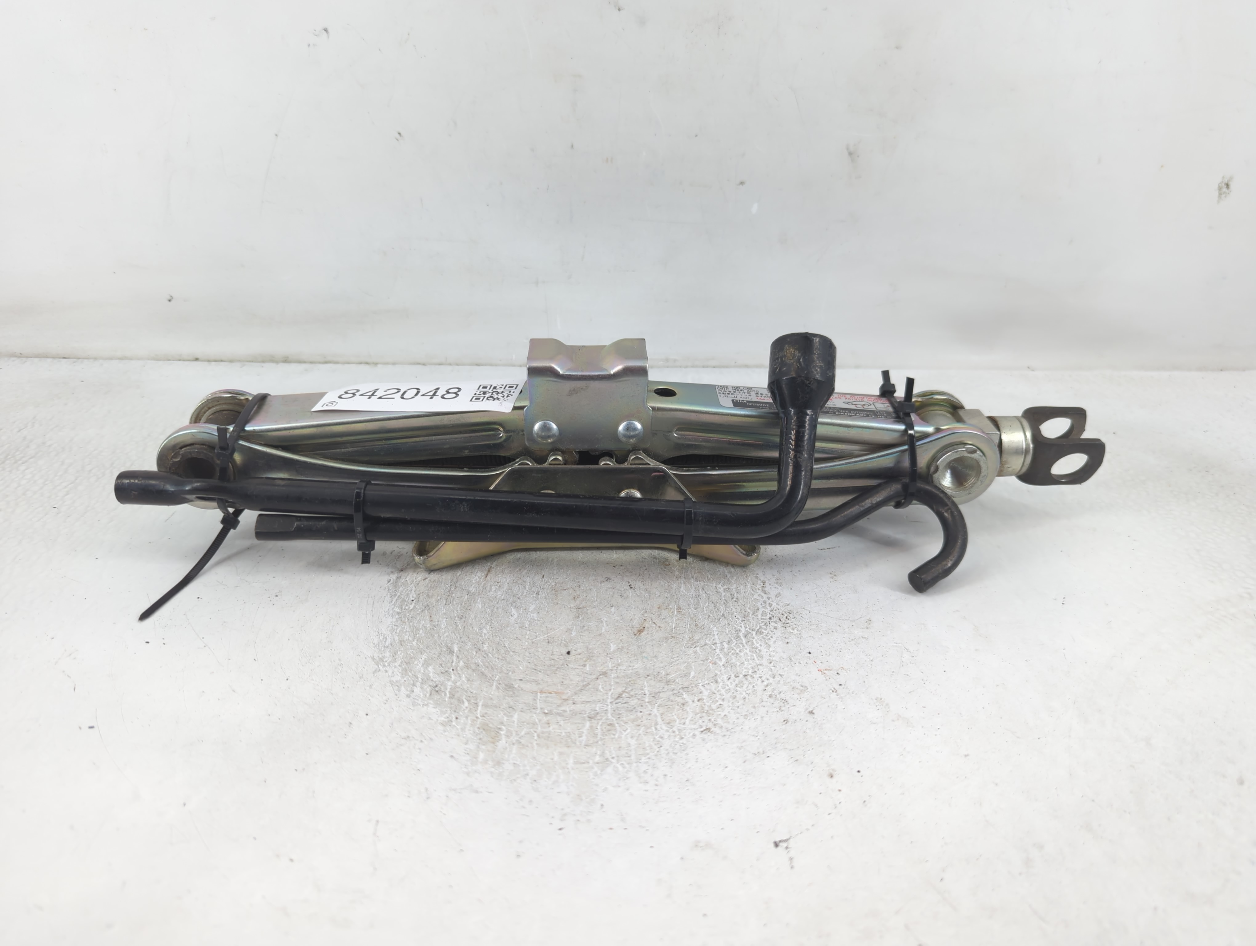 Picture of 2014 Honda Accord Spare Scissor Car Jack 842048
