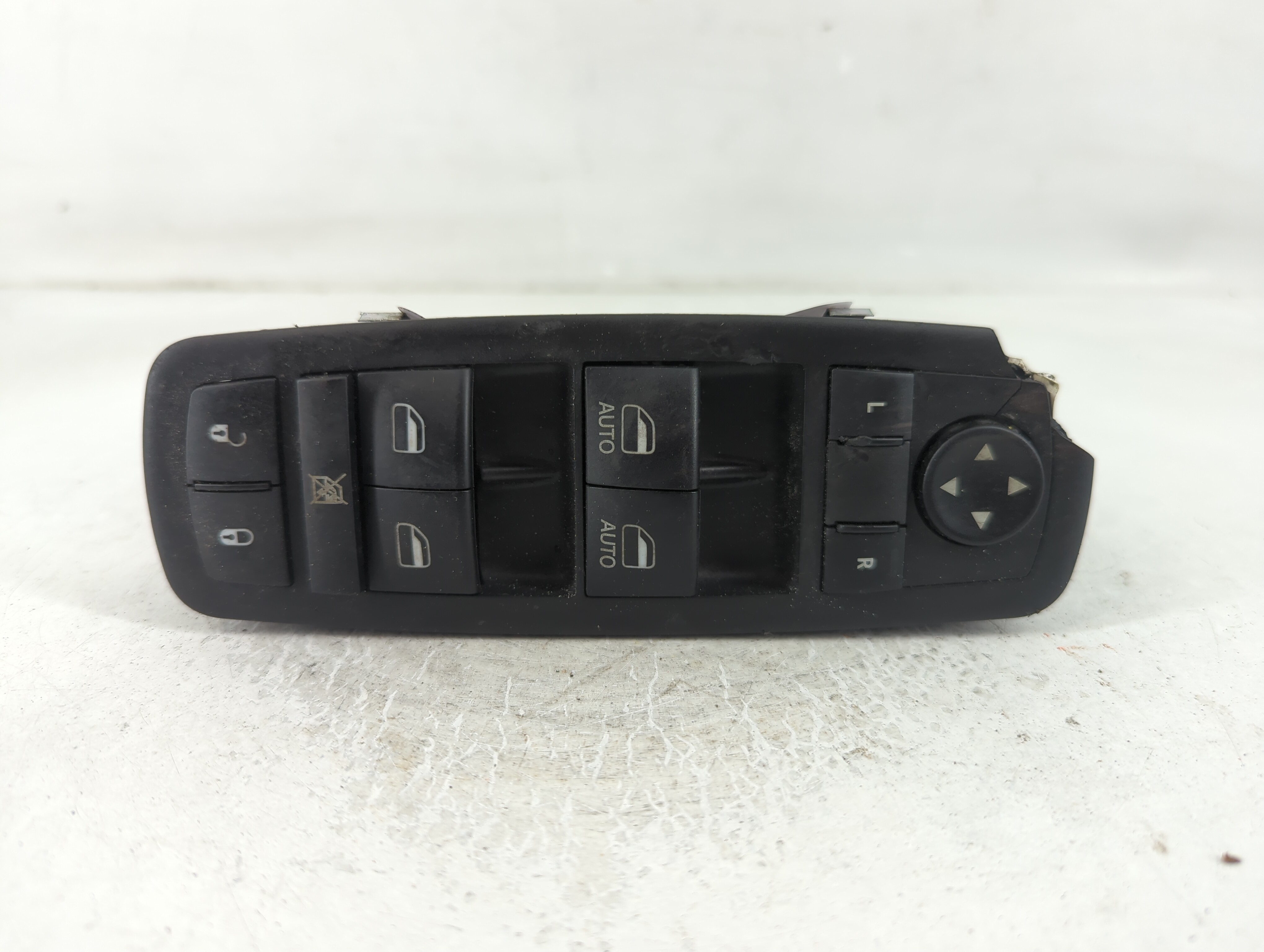 Picture of Dodge Ram 2500 Driver Left Door Master Power Window Switch P56046823ae 842051