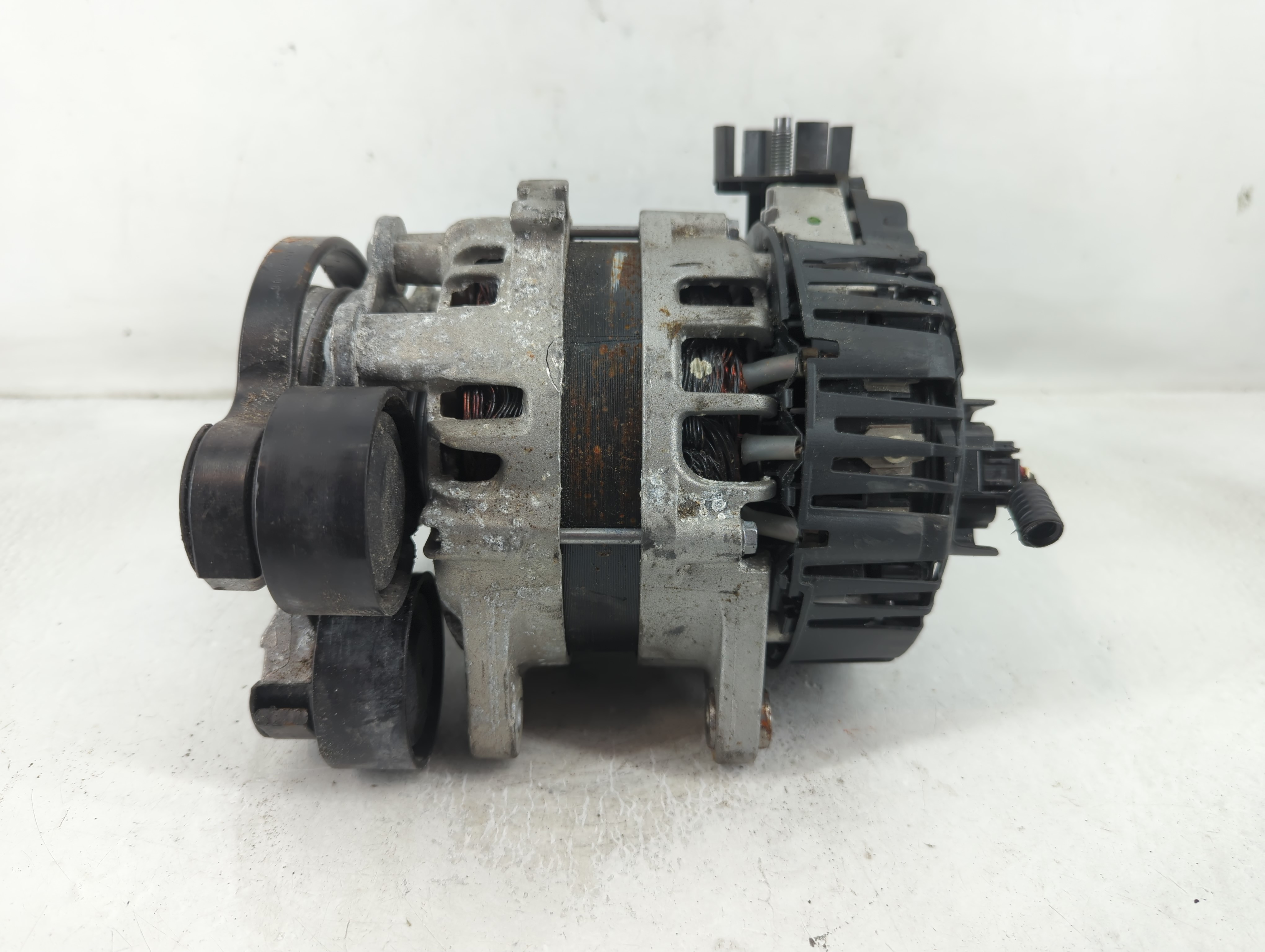 2022-2022 Nissan Rogue Alternator Generator Charging Assembly Engine Oem 842097 - Oemusedautoparts1.com
