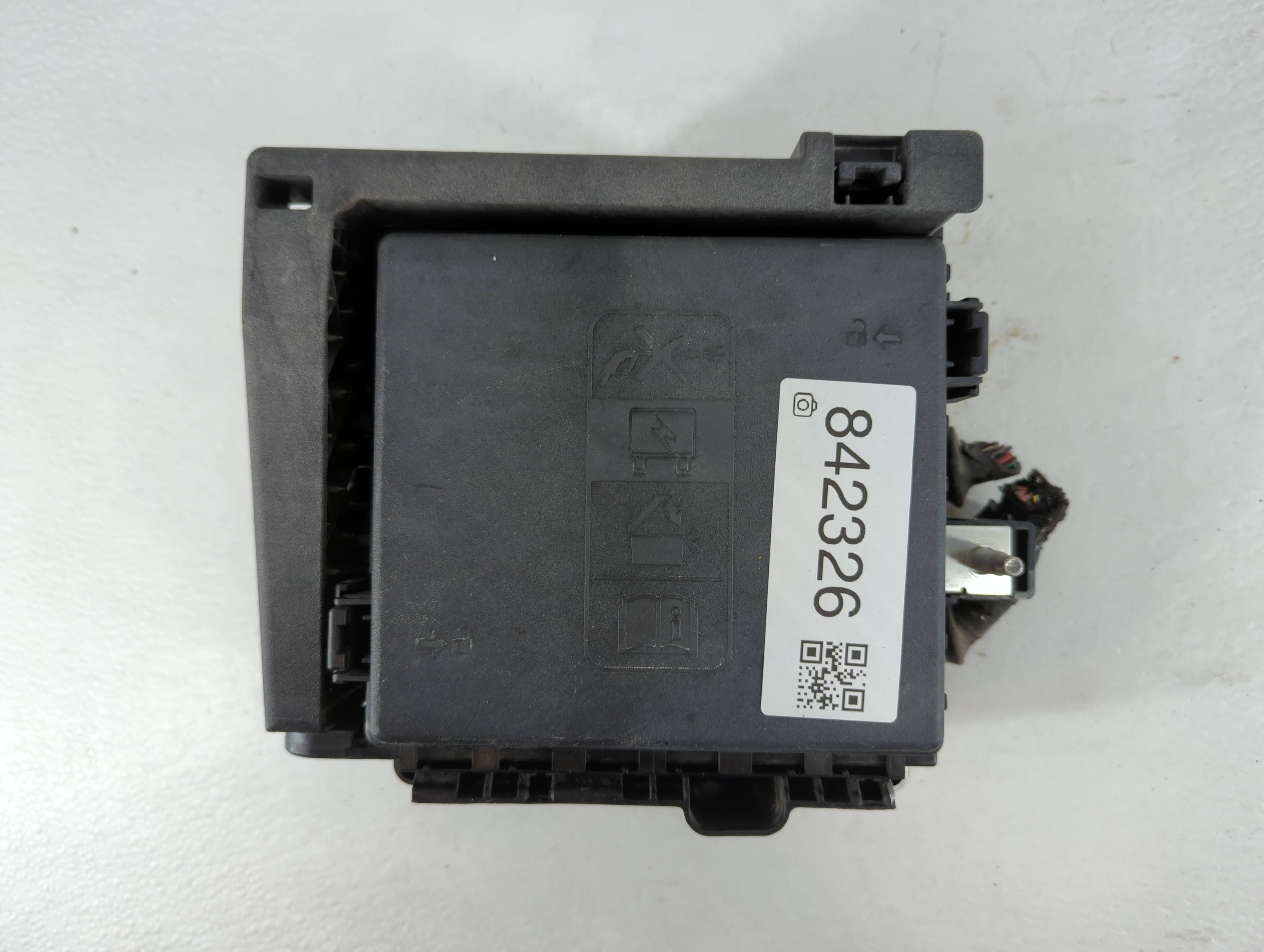 2018-2019 Chevrolet Traverse Fusebox Fuse Box Relay Module 7171-4521-30 842326 - Oemusedautoparts1.com