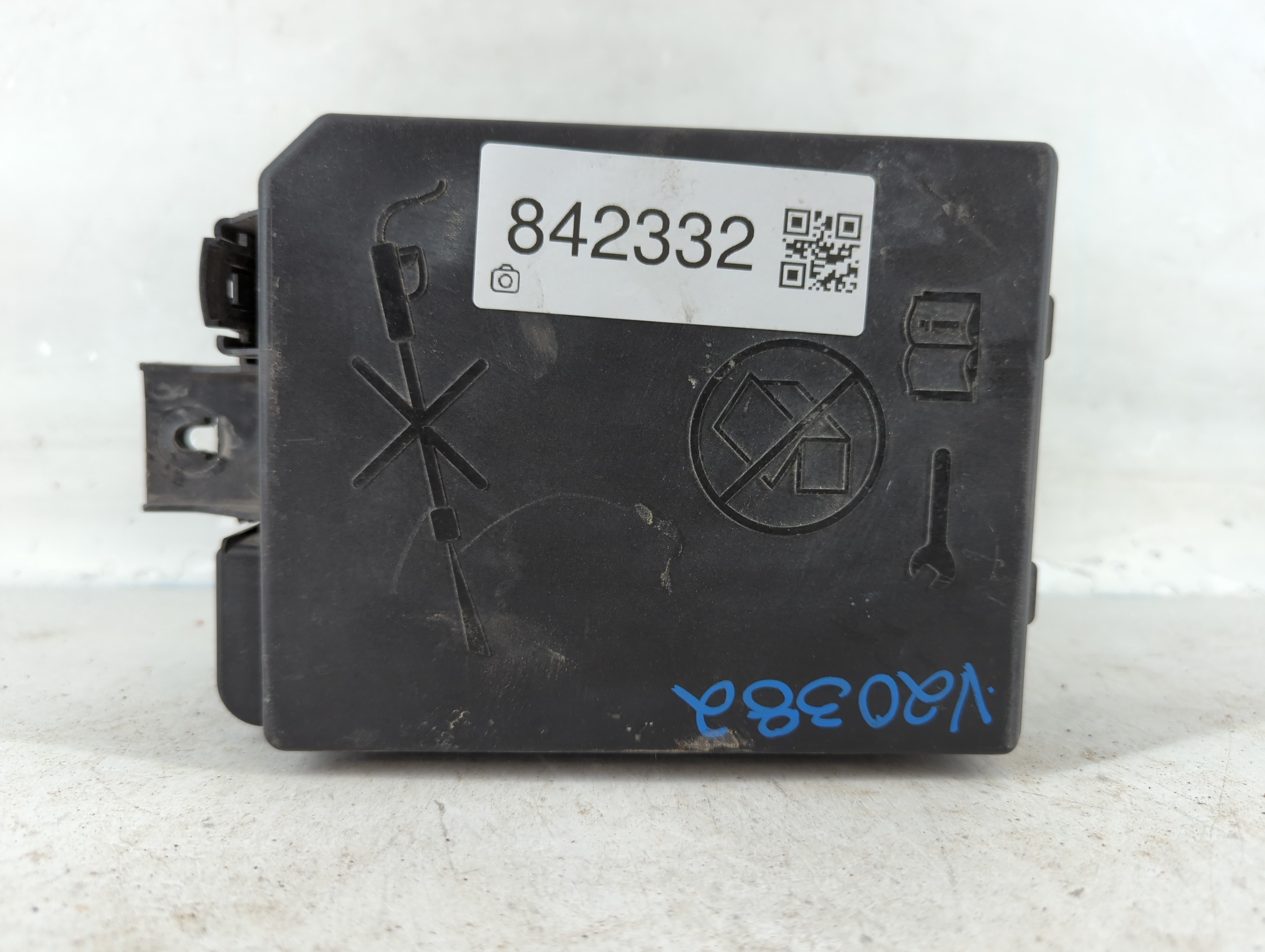 2018-2021 Chevrolet Trax Fusebox Fuse Box Relay Module 842332 - Oemusedautoparts1.com