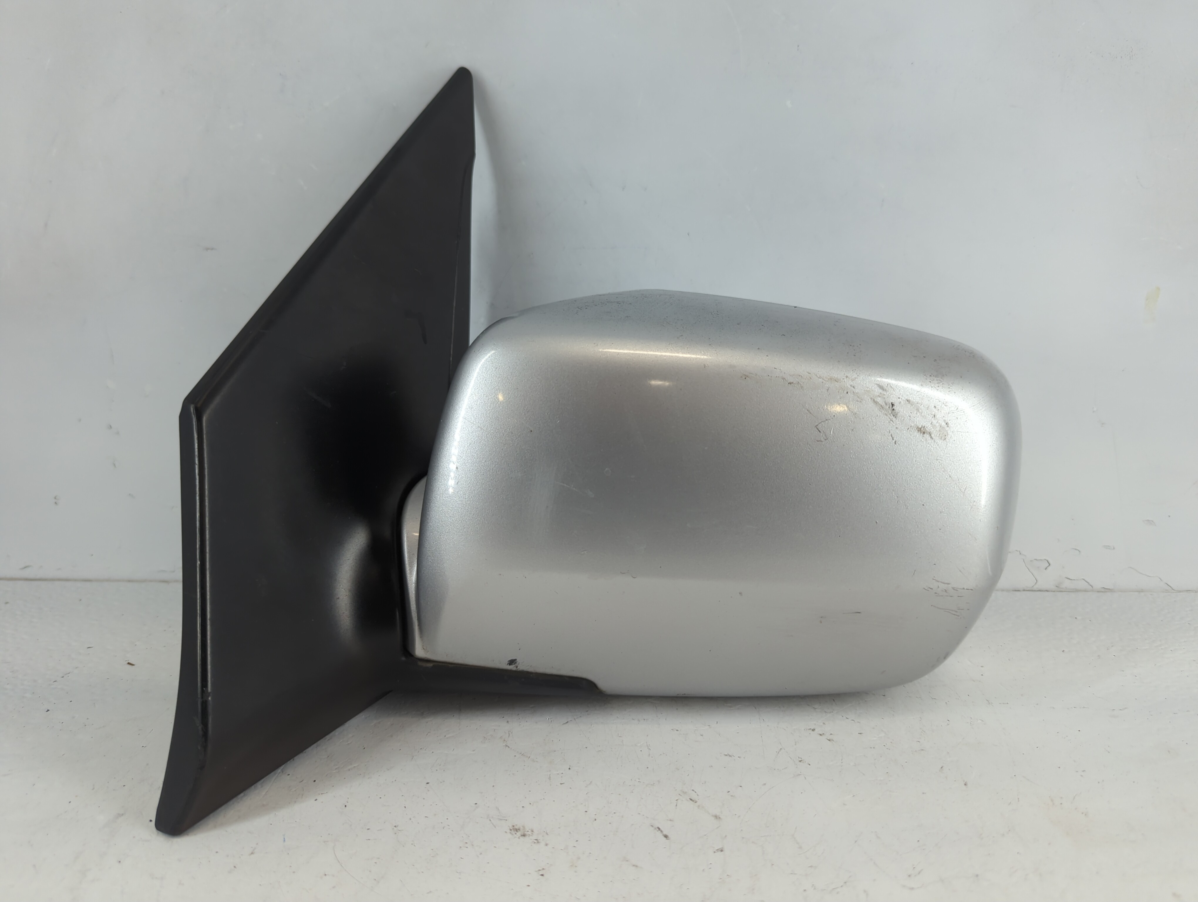 2003-2008 Honda Pilot Driver Left Side View Manual Door Mirror Grey 842382 - Oemusedautoparts1.com