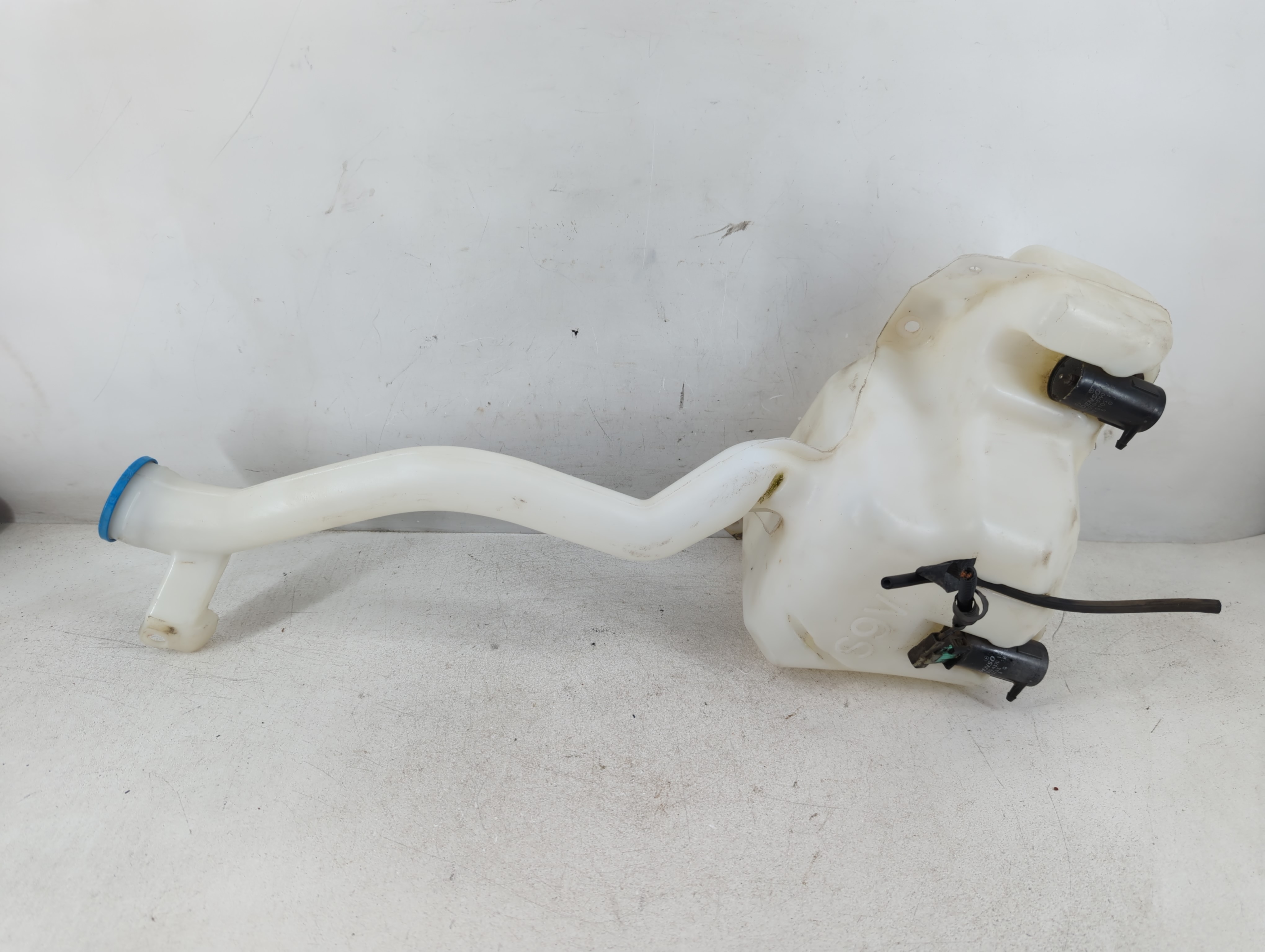 2003-2005 Honda Pilot Windshield Washer Fluid Reservoir Bottle Oem 842410 - Oemusedautoparts1.com
