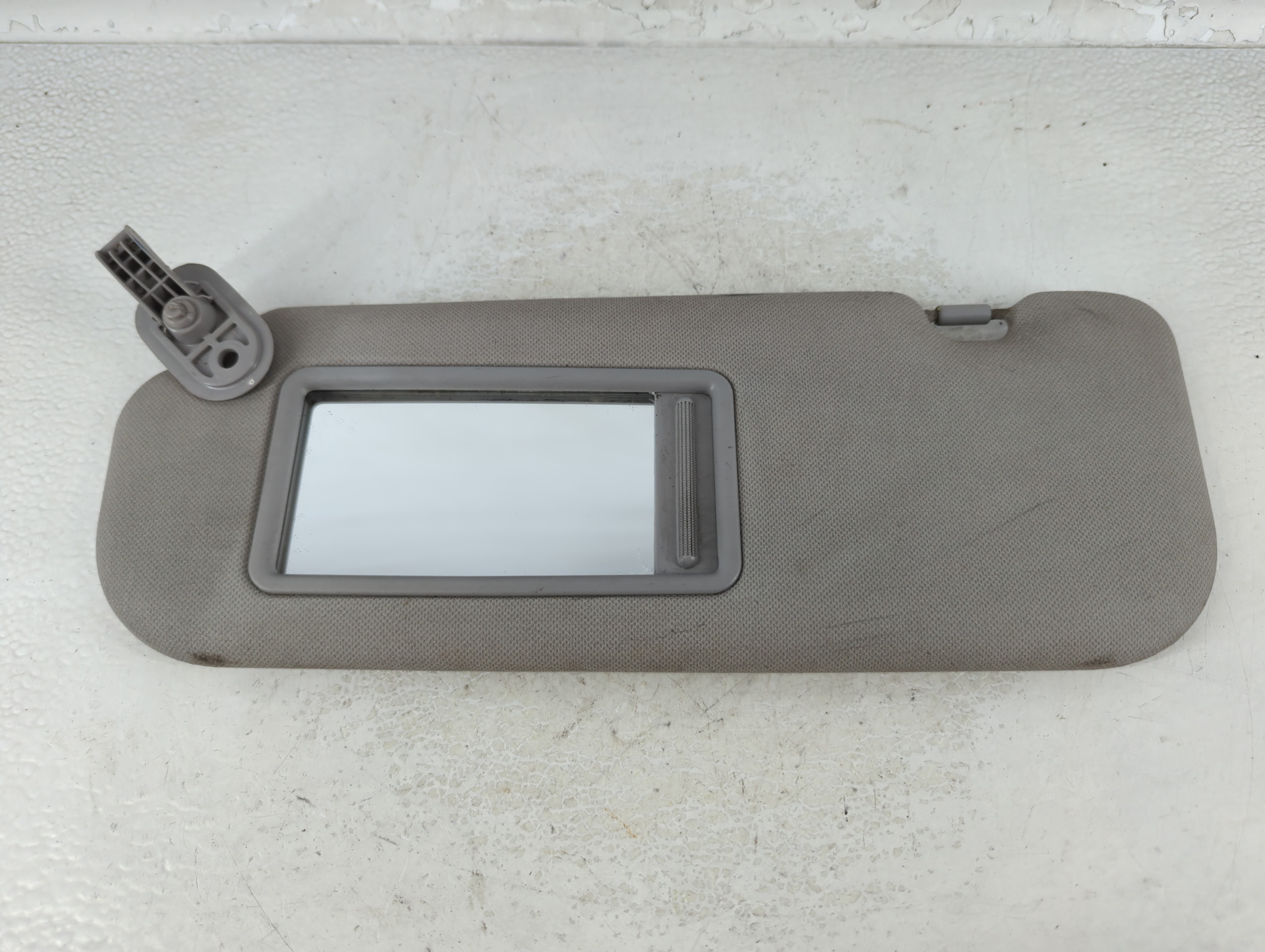 Picture of Hyundai Elantra Passenger Sun Visor Mirror Right Sunvisor 842458
