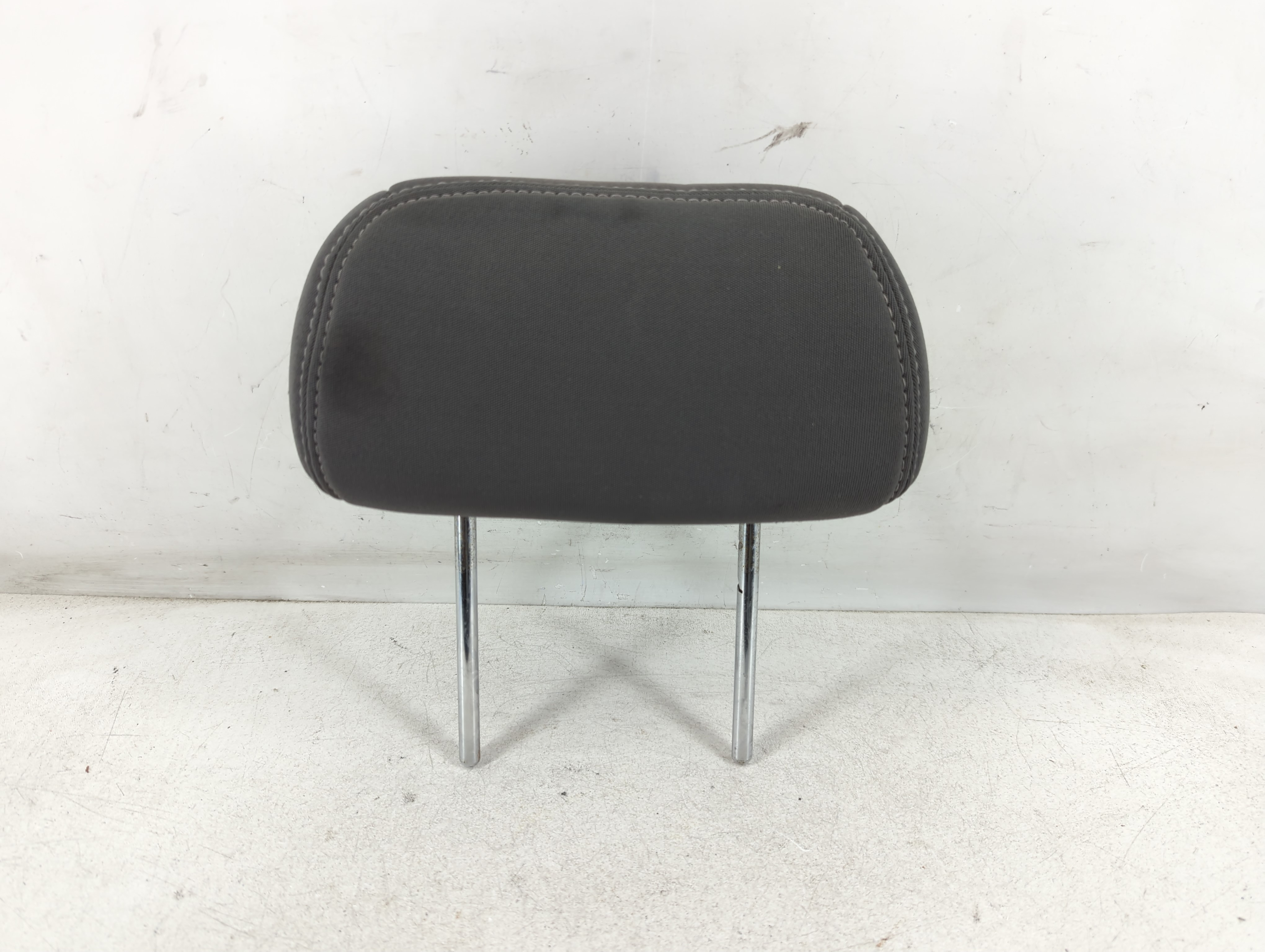 2013-2015 Hyundai Elantra Headrest Head Rest Rear Seat Black 842479 - Oemusedautoparts1.com