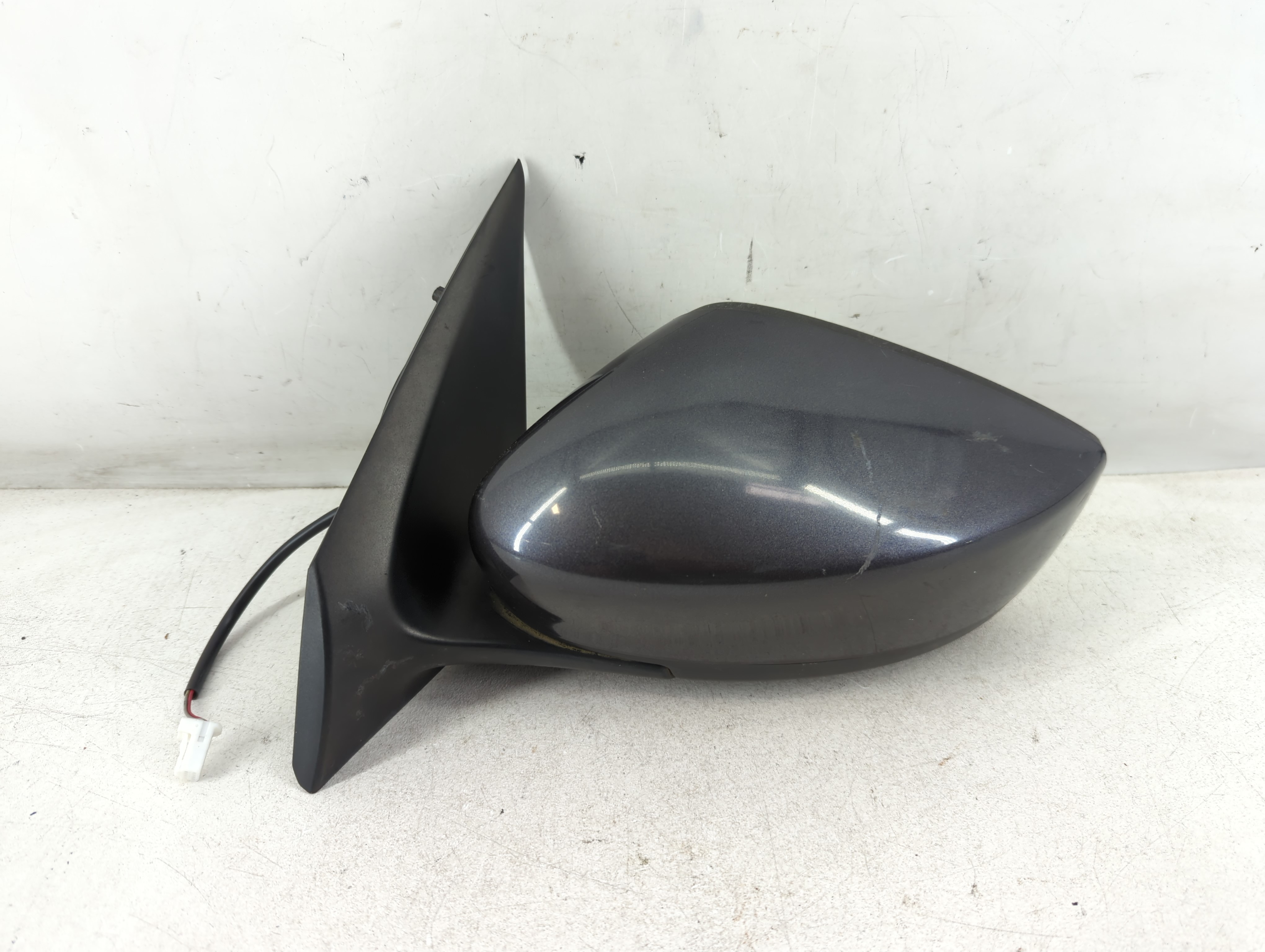 Picture of 2015 Nissan Versa Driver Left Side View Manual Door Mirror Black 842593