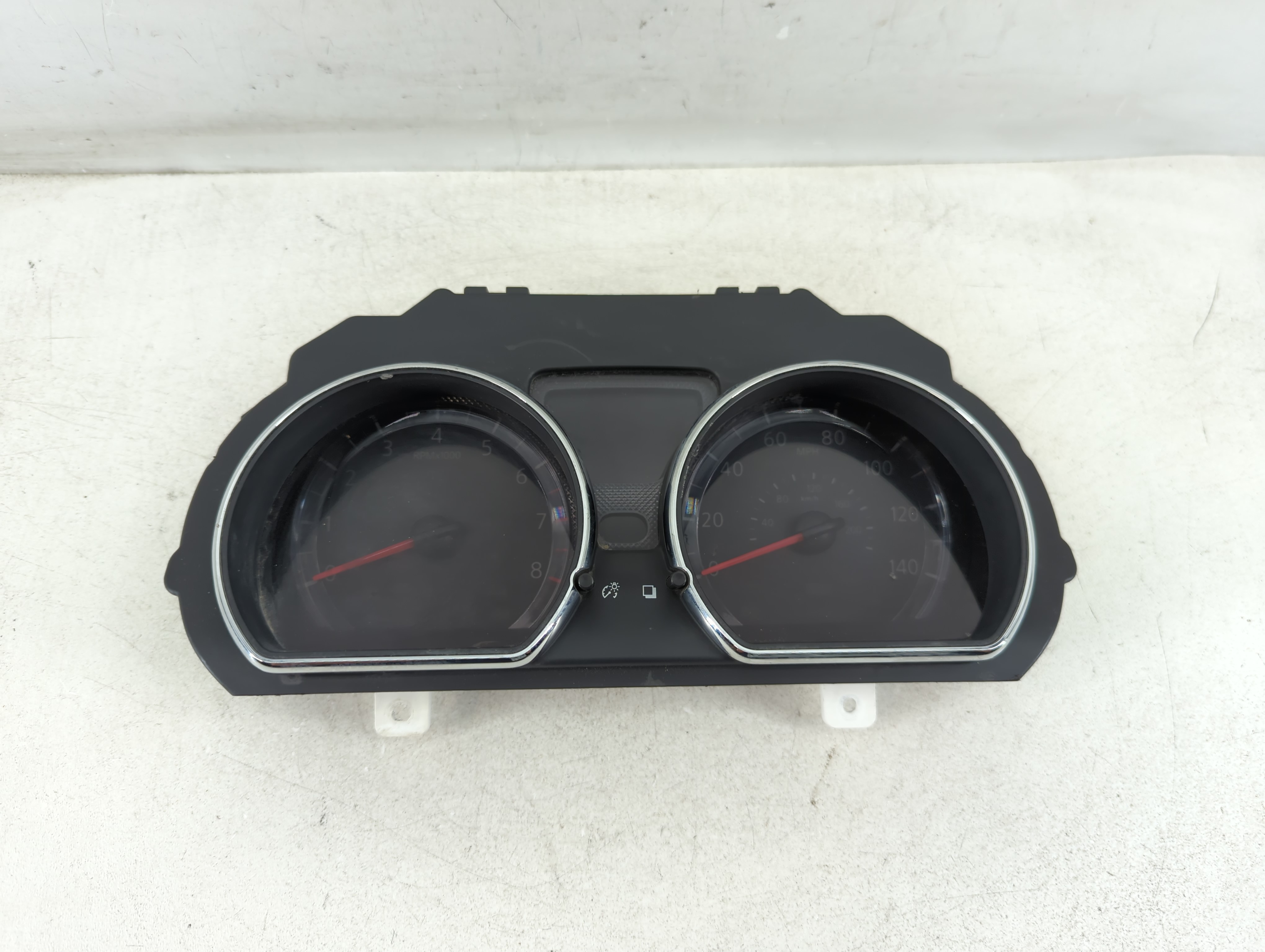 Picture of 2015-2018 Nissan Versa Speedometer Instrument Cluster Gauges 842609